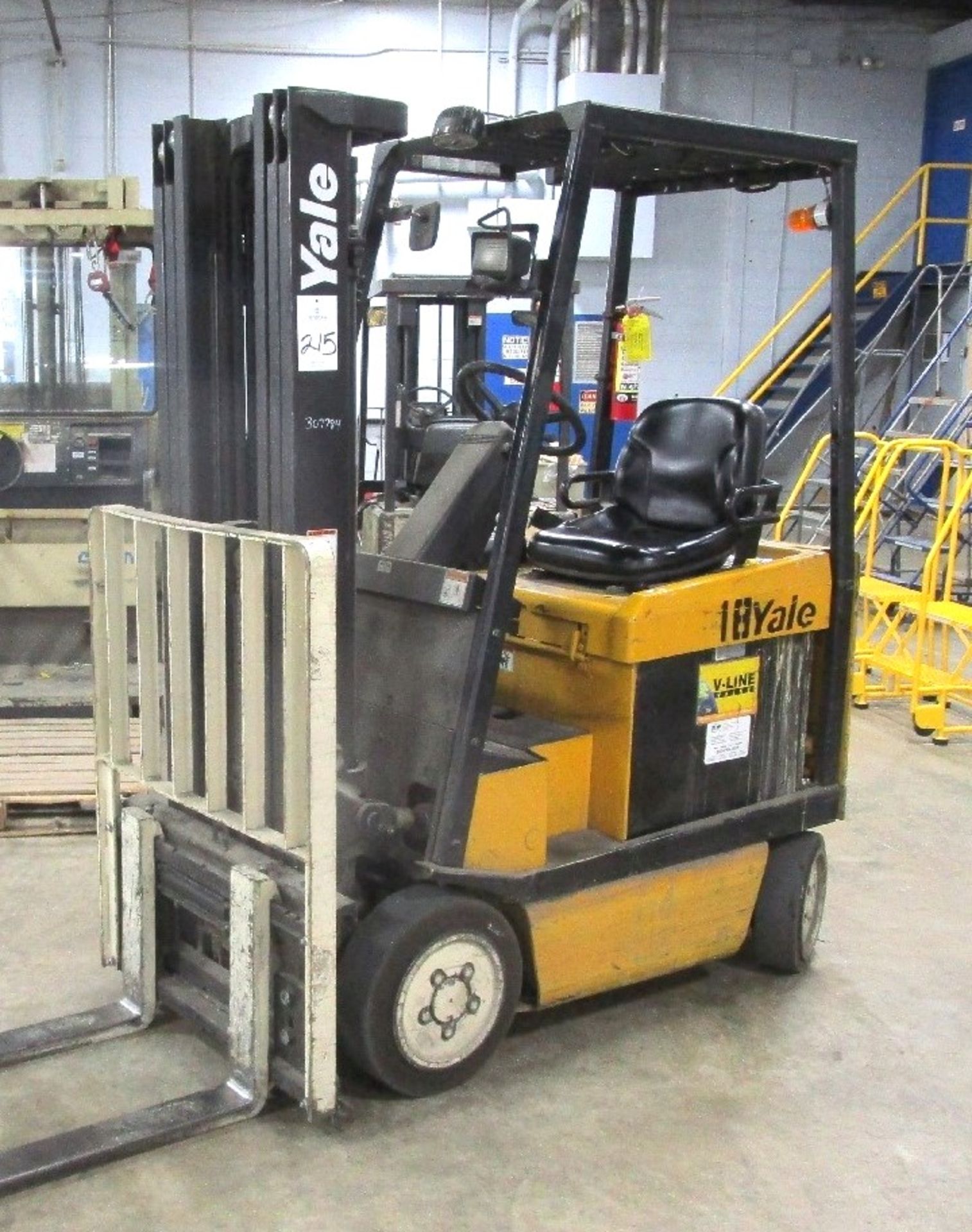 Yale ERC030AFN36SE084 3,000-Lb Electric Forklift Truck (Note: Delayed Delivery)