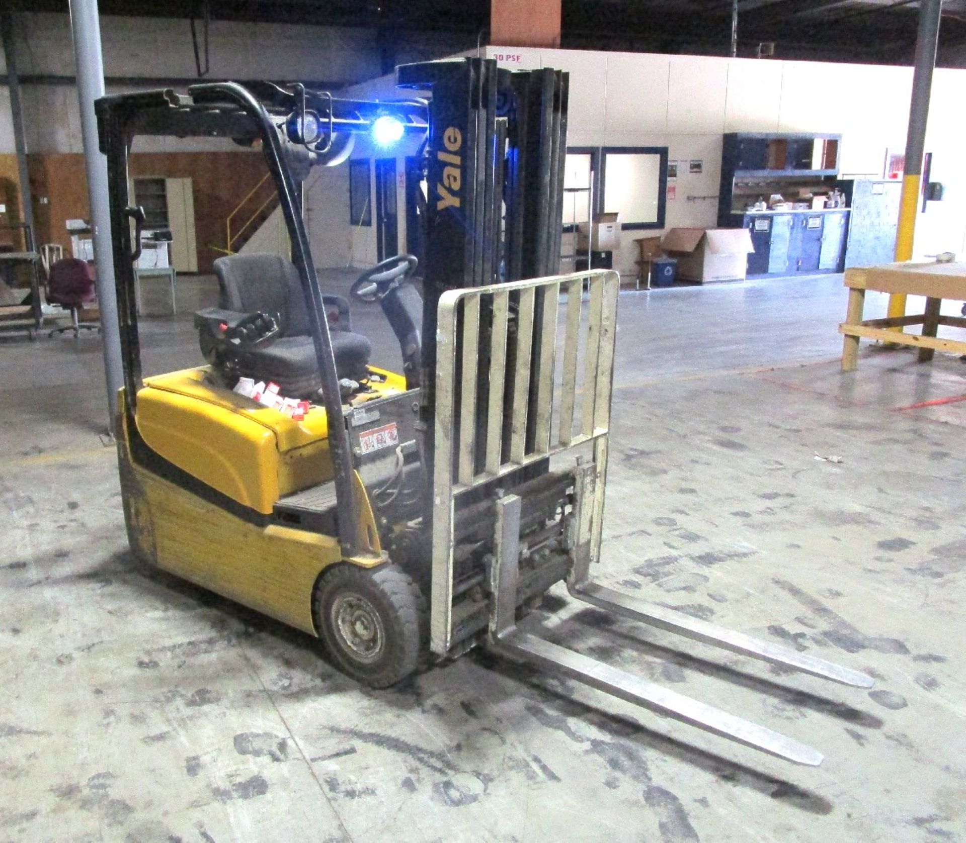 Yale ERP035VTN36TE082 3,850-Lb Electric Forklift Truck - Image 2 of 8