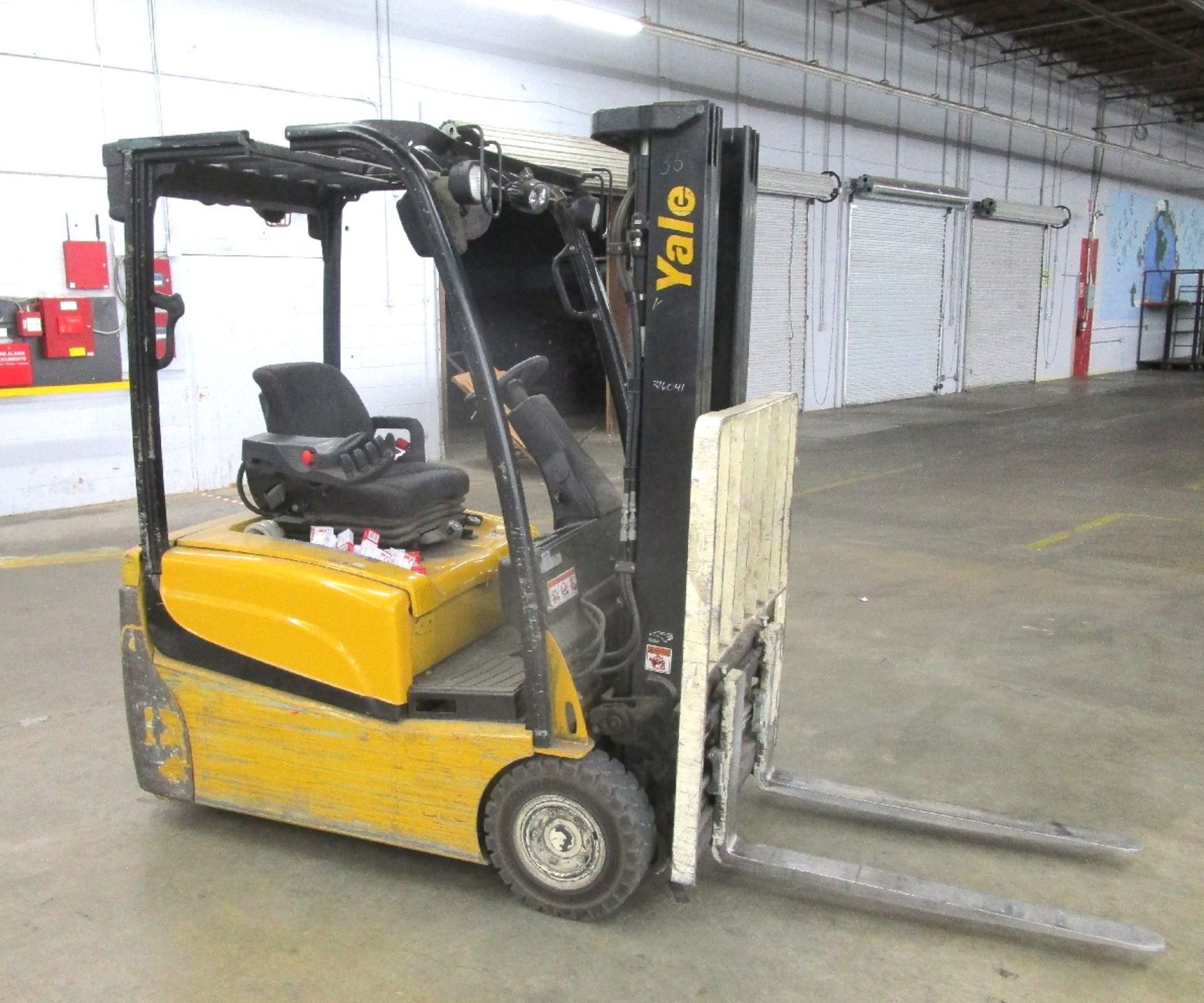Yale ERP035VTN36TE082 3,850-Lb Electric Forklift Truck - Image 8 of 8