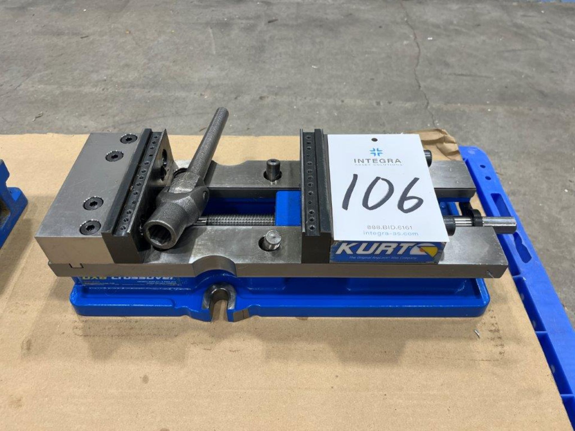 Kurt DX6 CrossOver Machine Vise