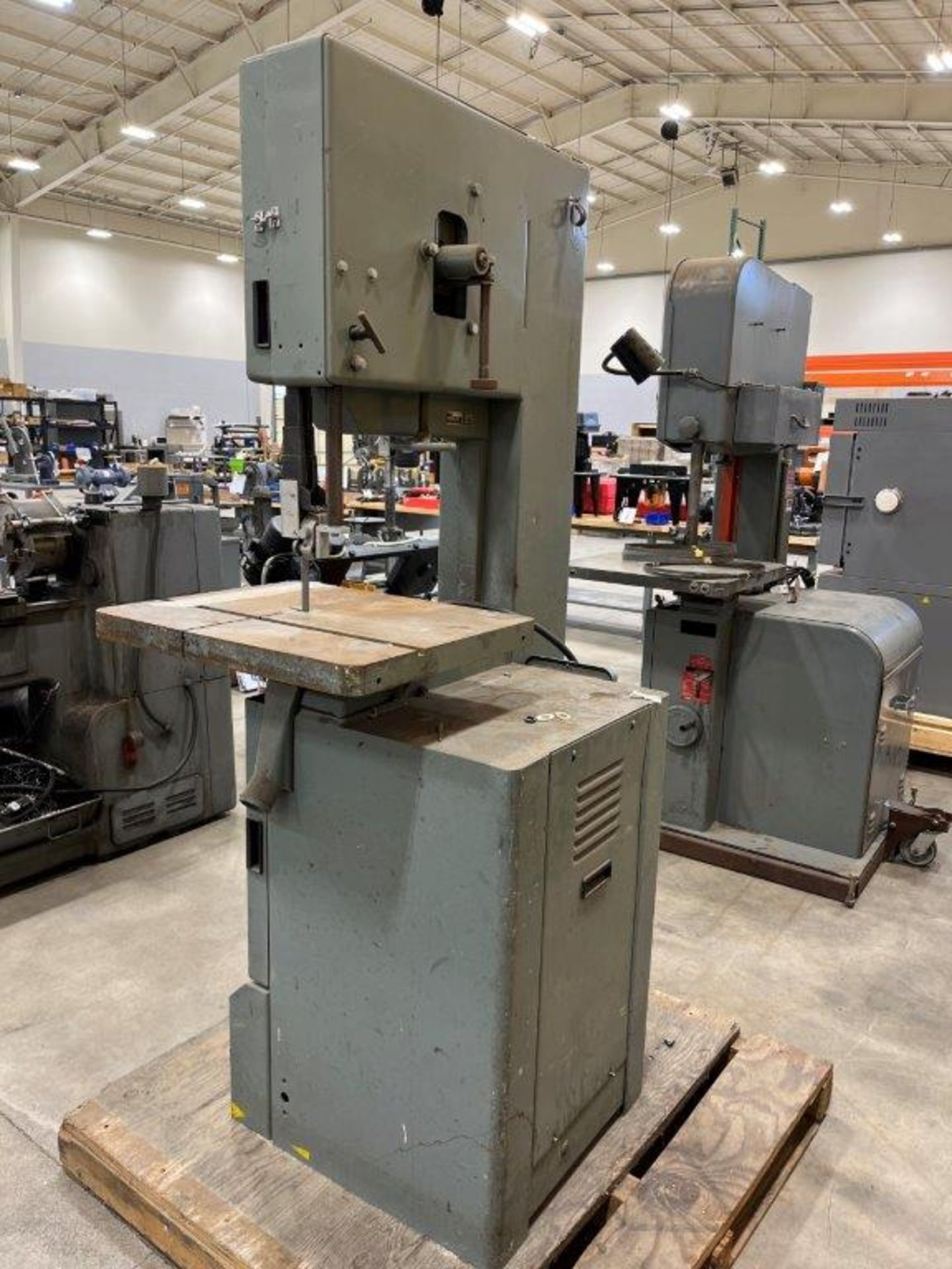 Delta 20 Vertical Bandsaw - Image 2 of 3