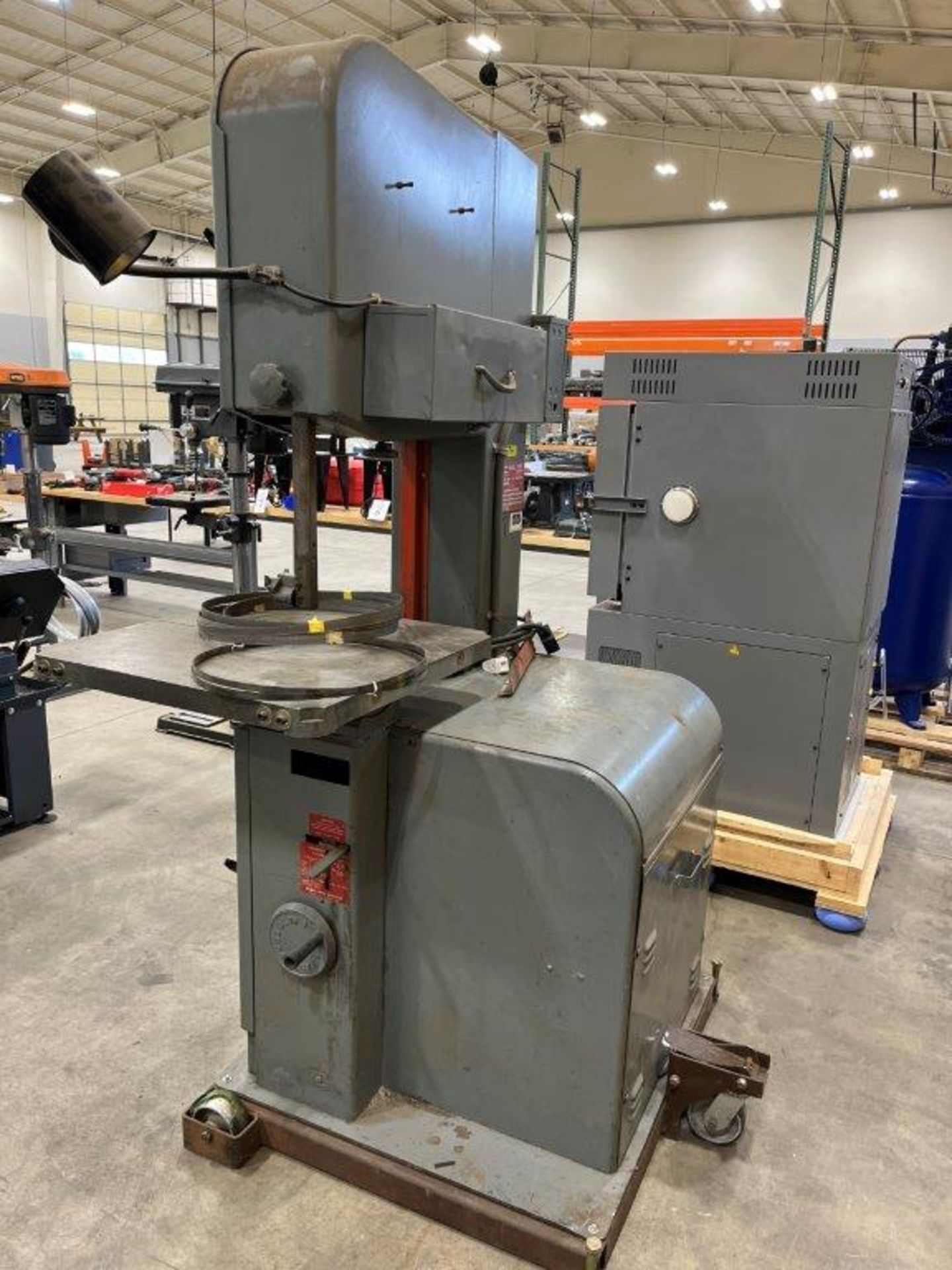 Doall Rpm DoAll 2013V Variable Speed Vertical Bandsaw, 55-5200 RPM, 460 Volt ...