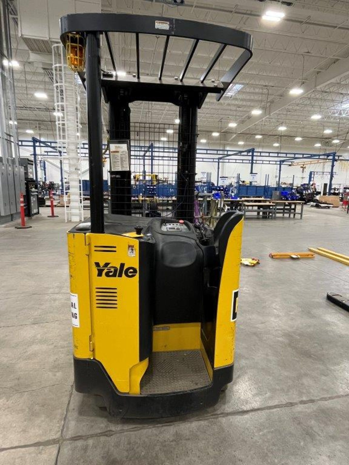 Yale NR035DBNL24TE095 3,500-Lb Electric Reach Stand Up Forklift, - Image 3 of 5