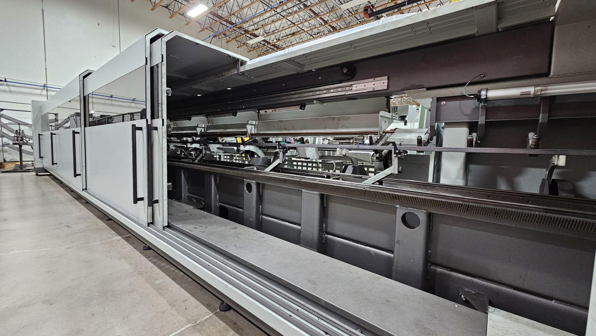 BLM LC5 4-kW Combination Tube & Sheet Metal Laser Cutting System - Image 13 of 43
