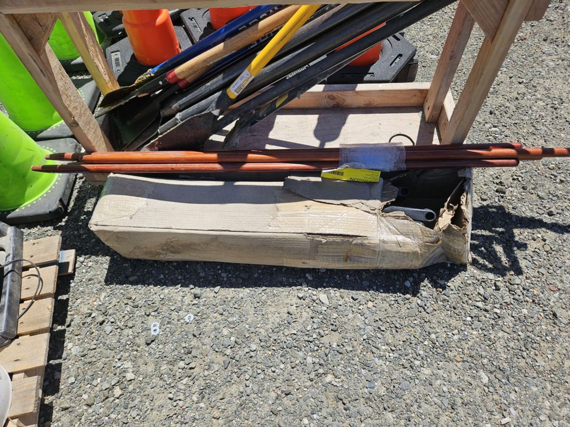 Lot Of Assorted scrapers & Handles - Image 2 of 3