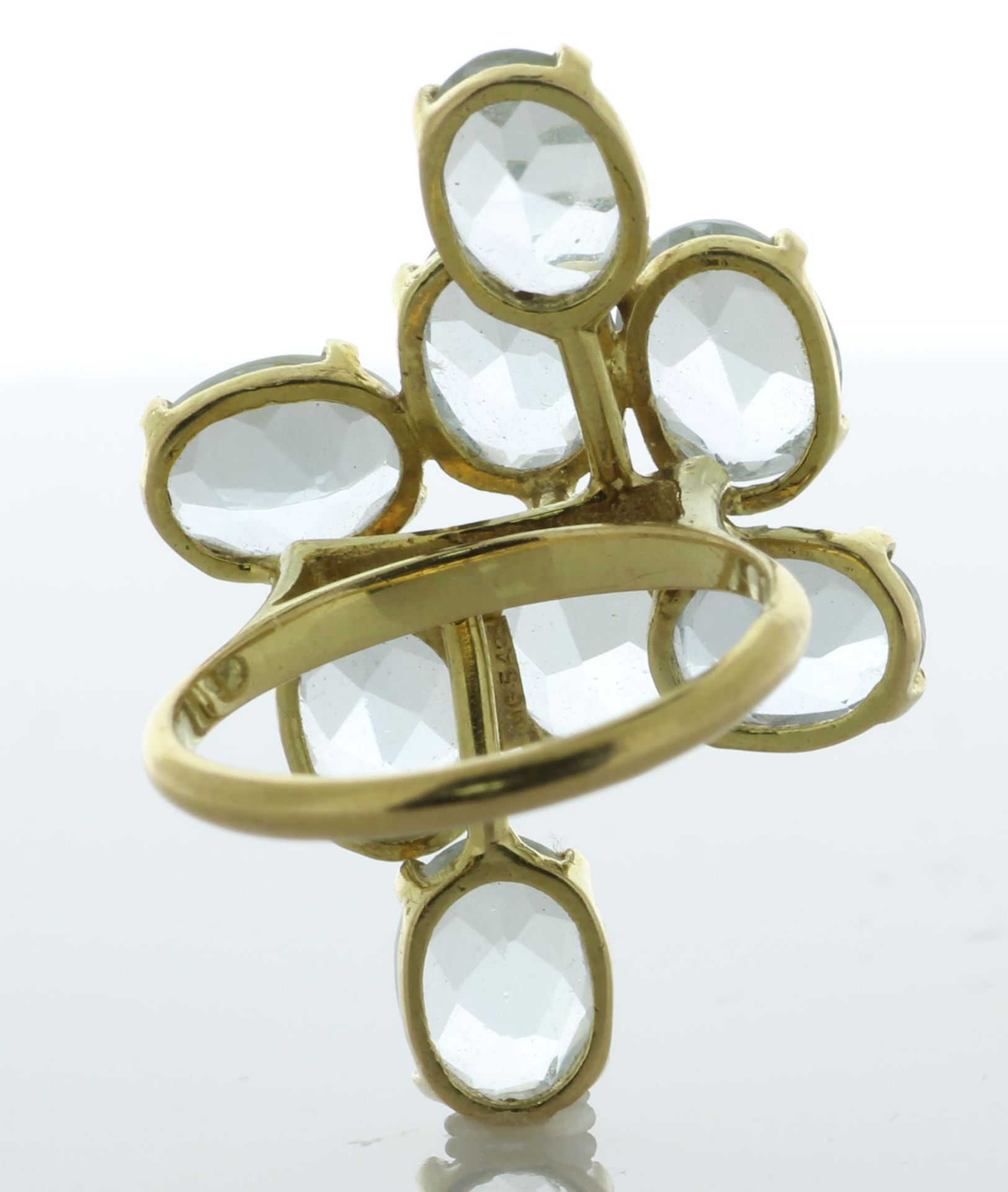 18ct Yellow Gold Aqua Marine Cluster Ring - Valued By AGI £3,105.00 - Eight oval aqua marine - Image 4 of 7