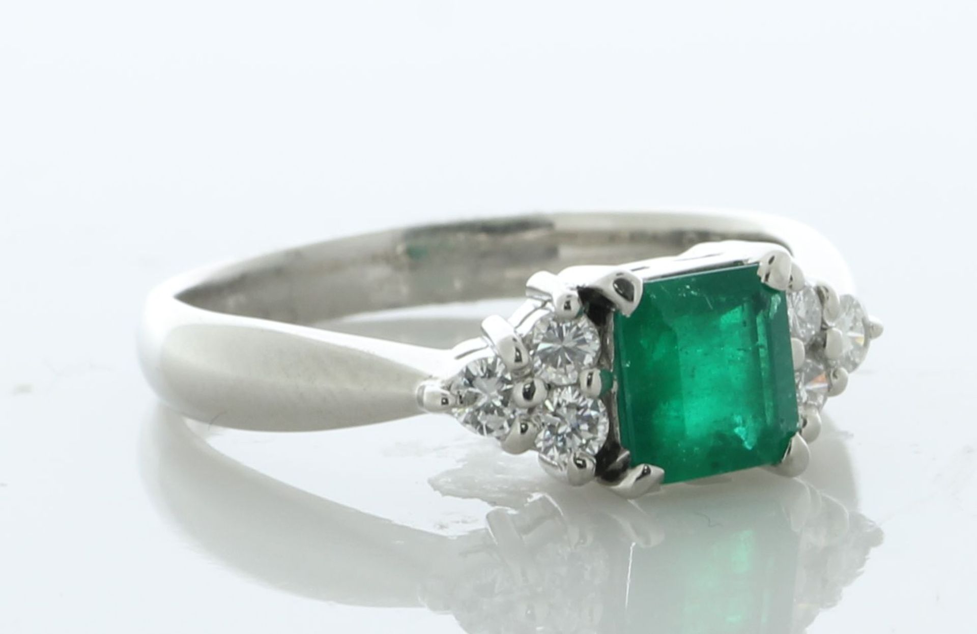 Platinum Single Stone With Stone Set Shoulders Diamond And Emerald Ring (E0.62) 0.25 Carats - Valued - Image 4 of 5