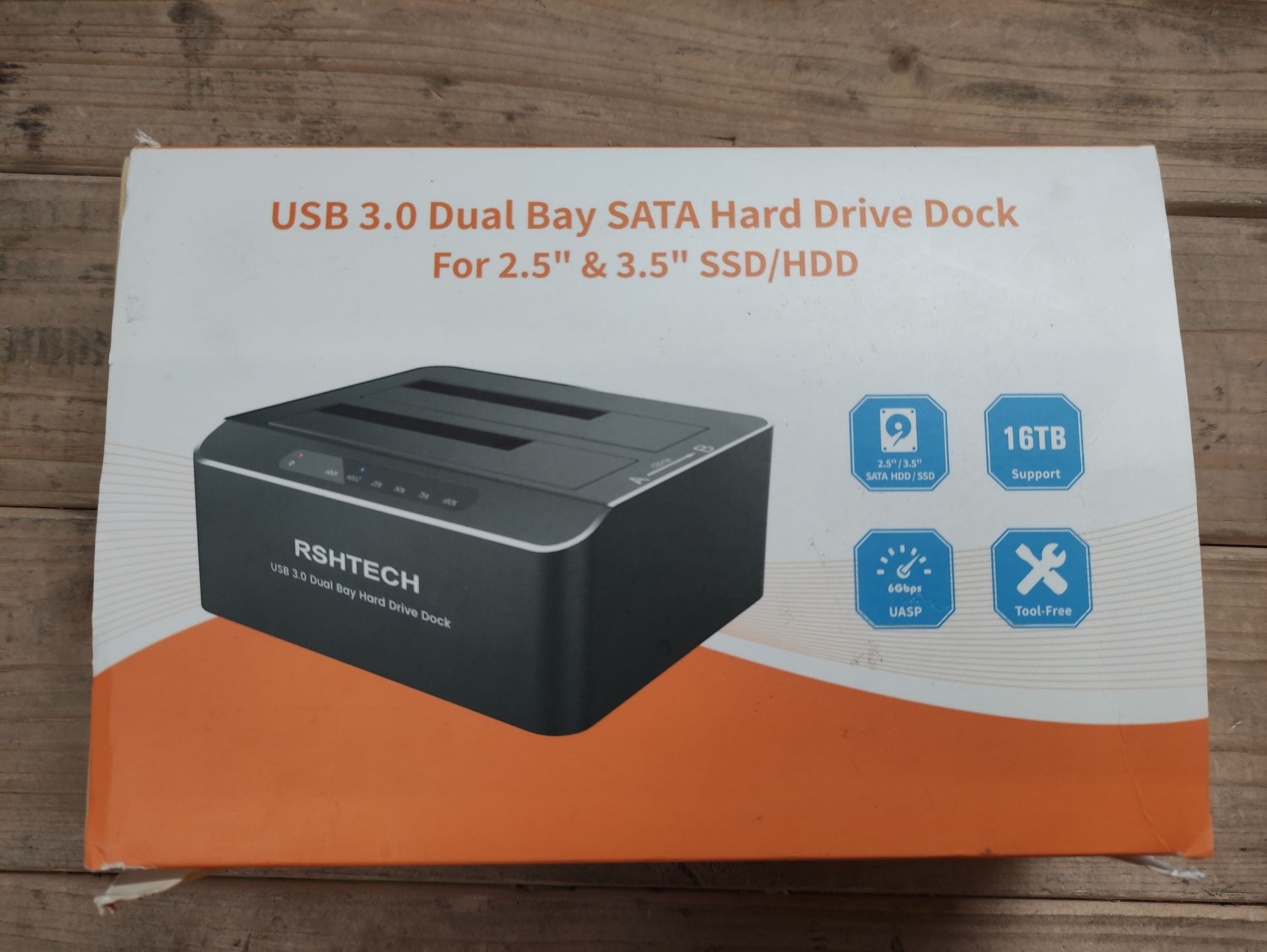 RRP £33.49 Hard Drive Docking Station - Image 2 of 2