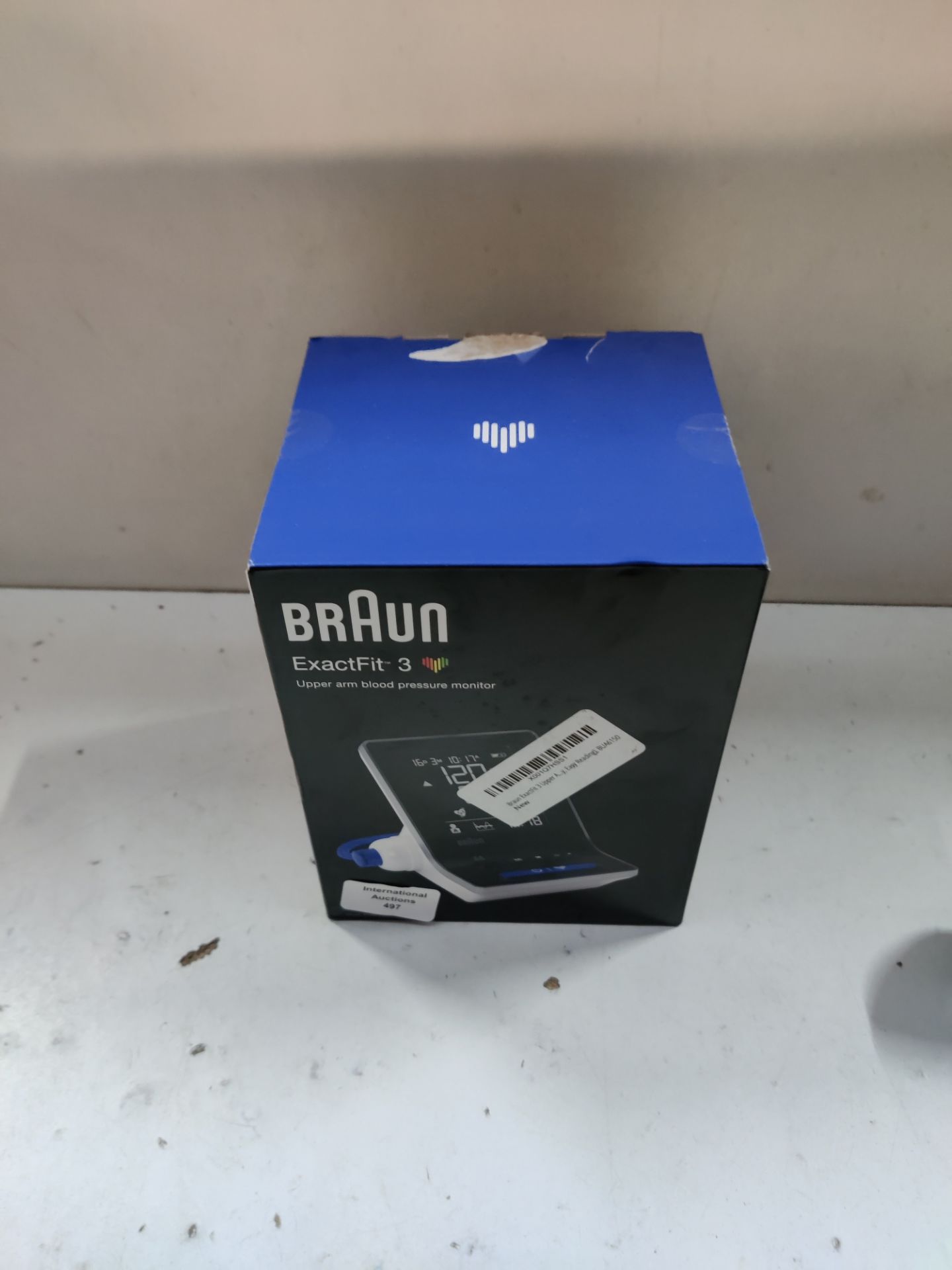 RRP £57.50 Braun ExactFit 3 Upper Arm Blood Pressure Monitor (Clinically Accurate - Image 2 of 2