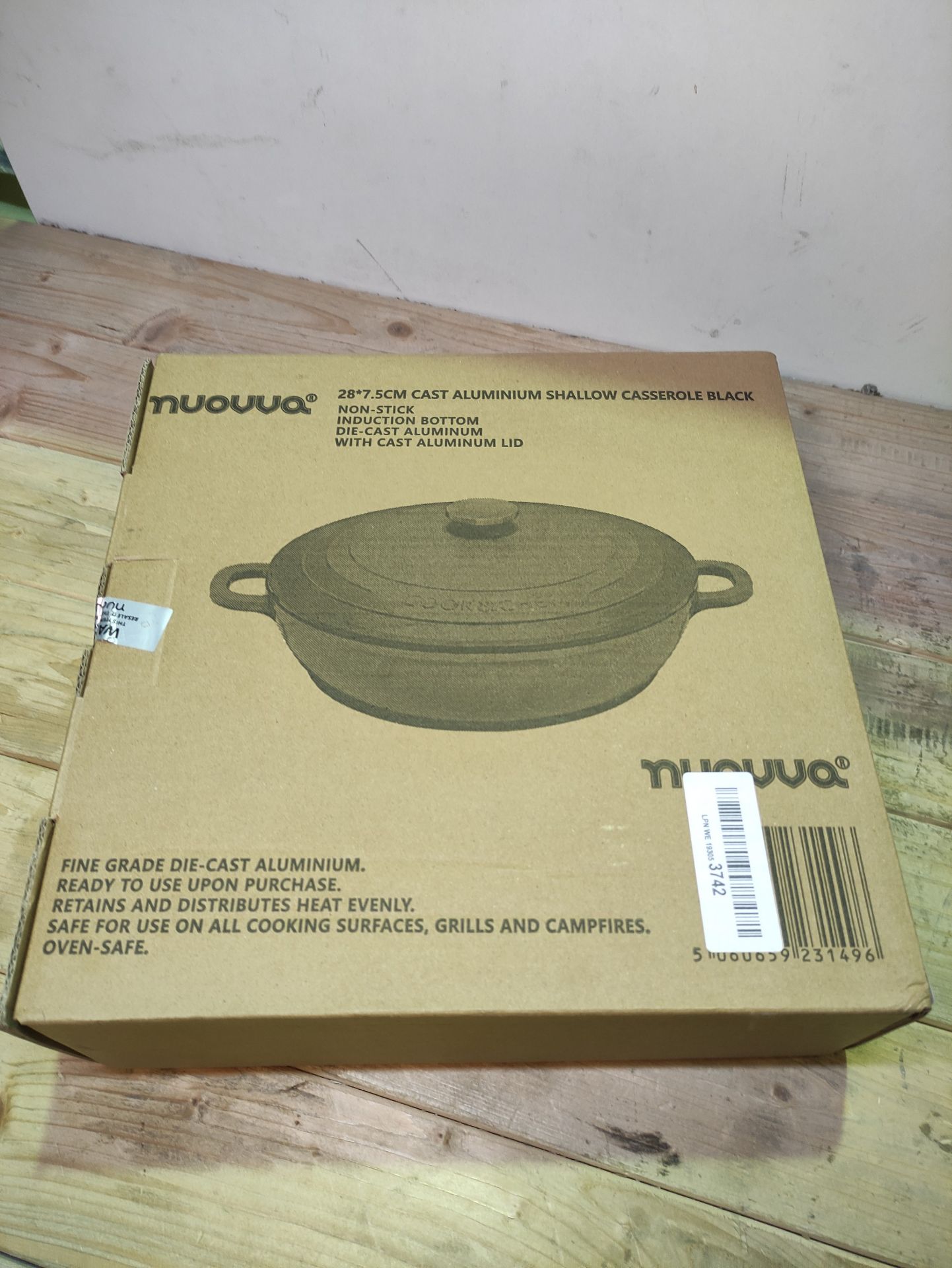 RRP £38.80 Non-Stick Aluminium Pot with Lid Sturdy Shallow - Image 4 of 4