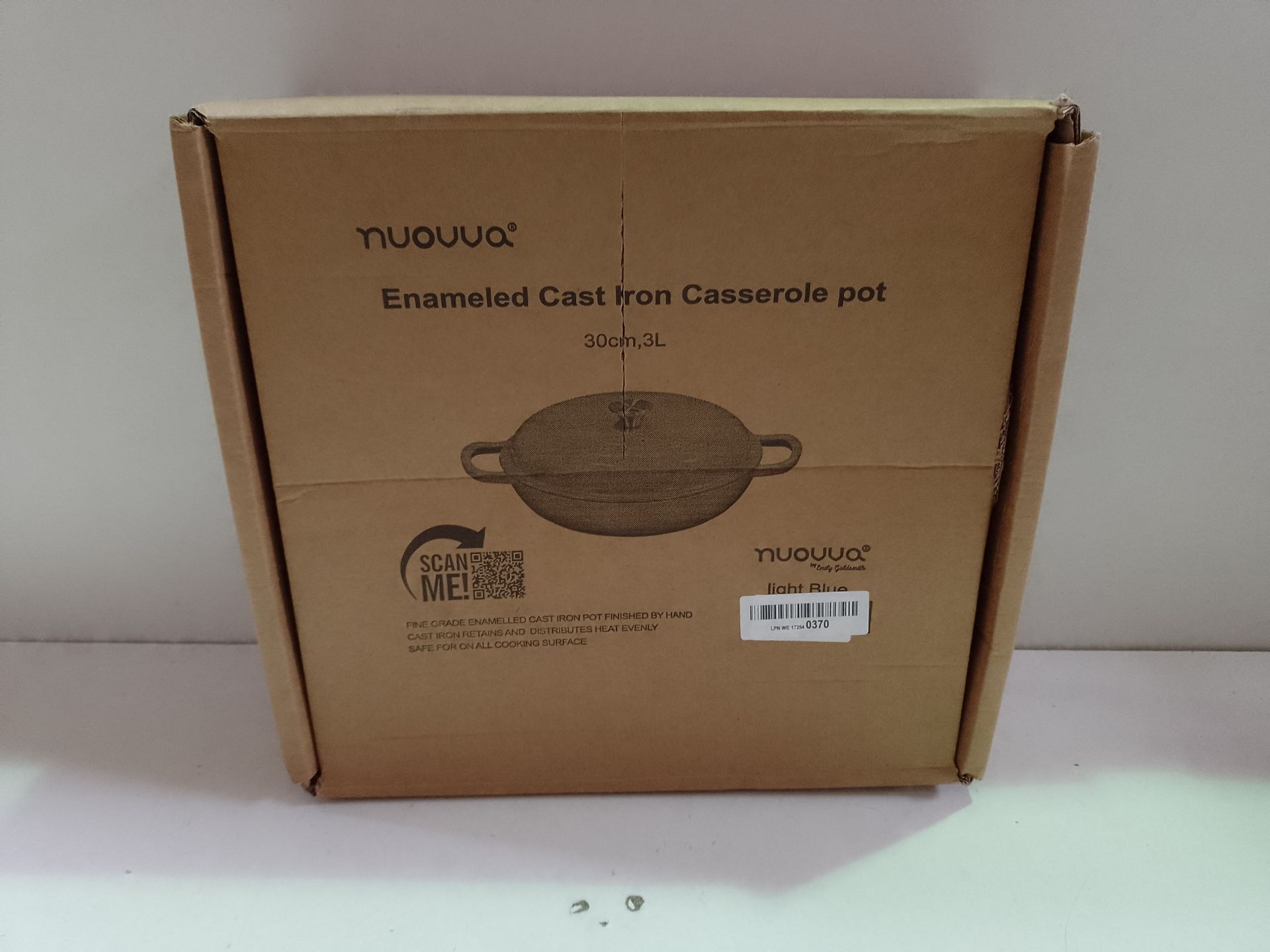 RRP £49.07 Shallow Cast Iron Casserole with Lid Non Stick - Image 2 of 2