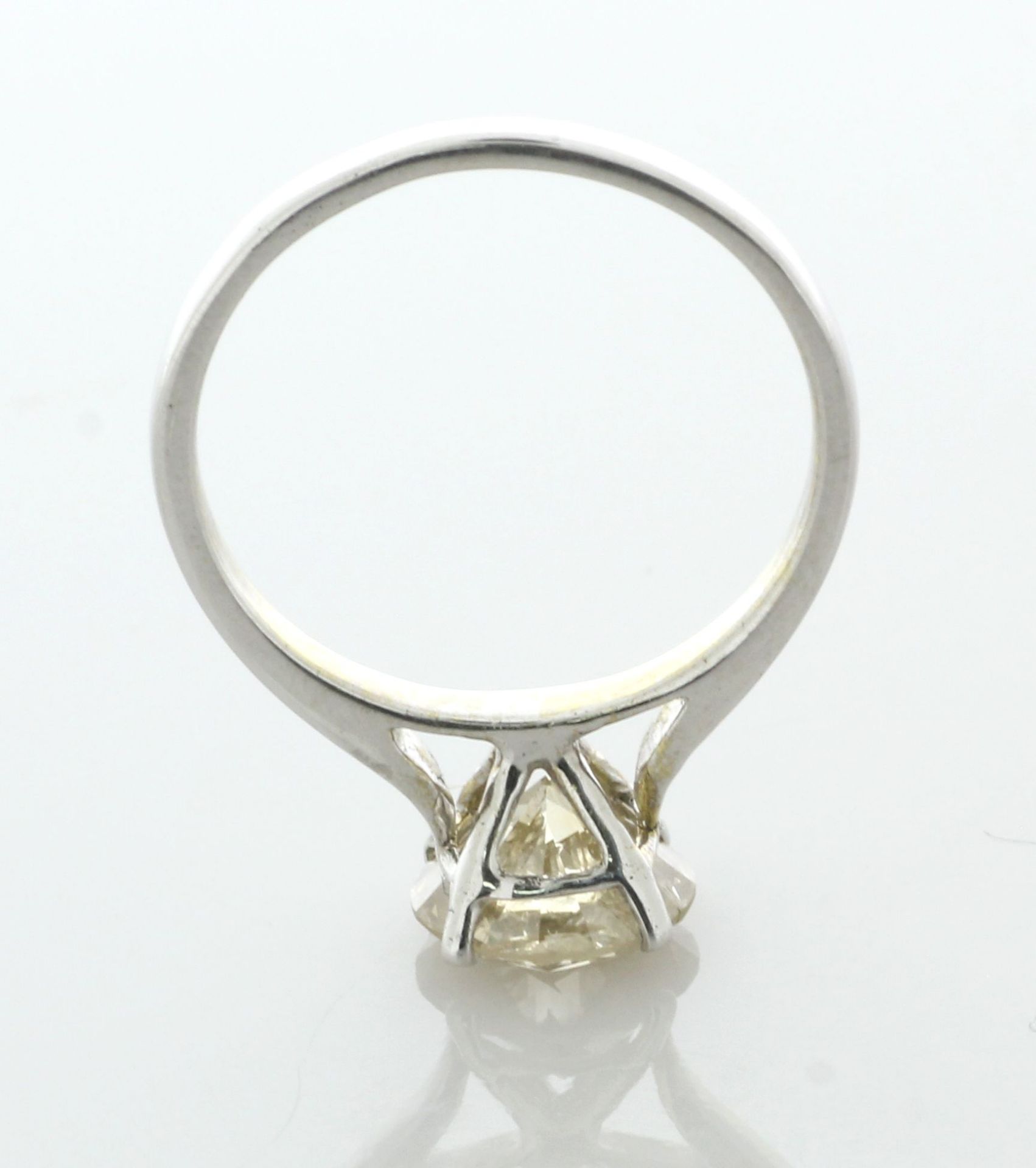 18ct White Gold Single Stone Diamond Ring 1.78 Carats - Valued By AGI £7,200.00 - One natural - Image 4 of 4