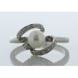 18ct White Gold Ladies Dress Diamond And Pearl Ring (PL6.00mm) - Valued By AGI £2,215.00 - A 6mm