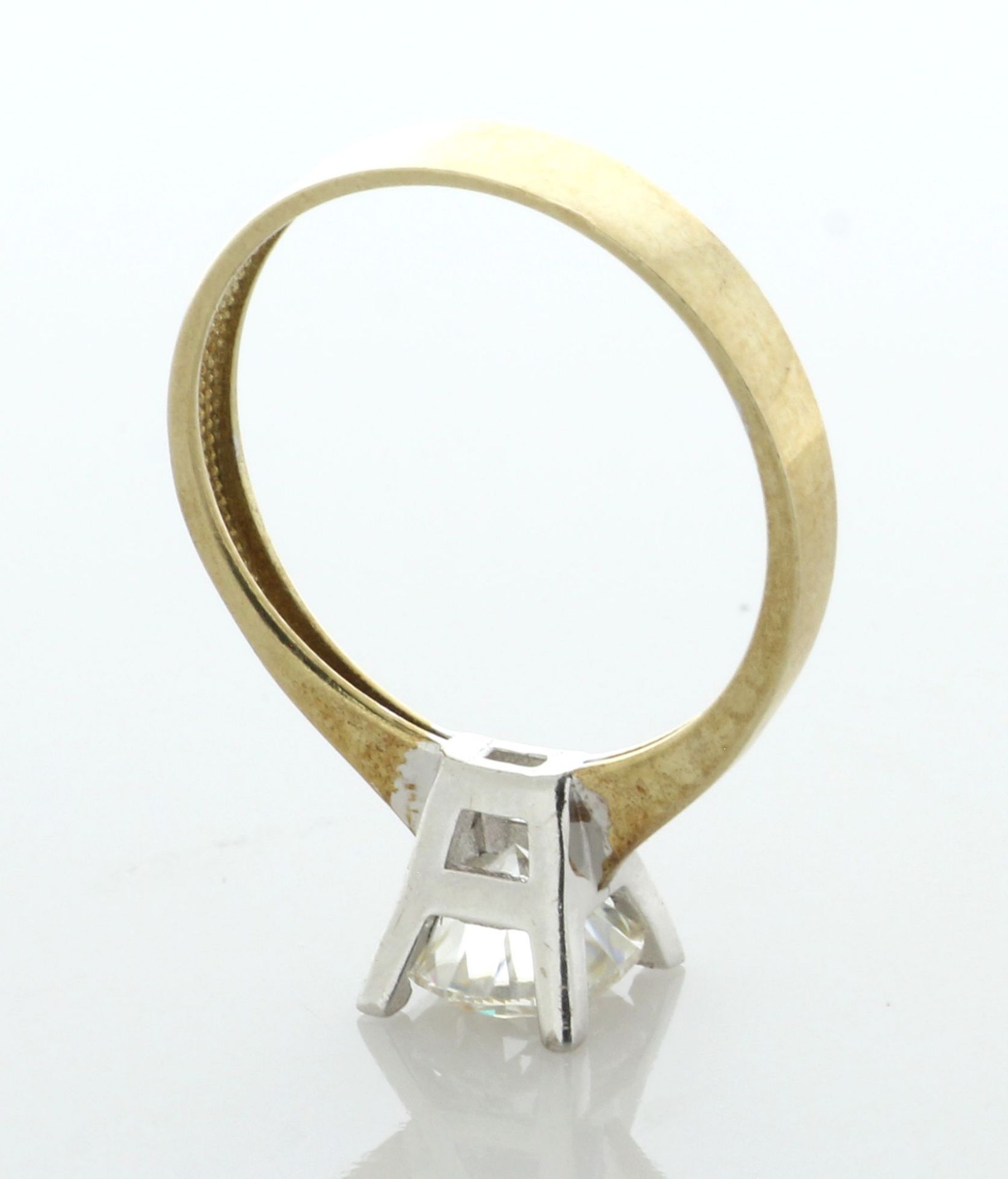 9ct Yellow Gold Single Stone Moissanite Ring - Valued By AGI £1,585.00 - One round brilliant cut - Image 5 of 5