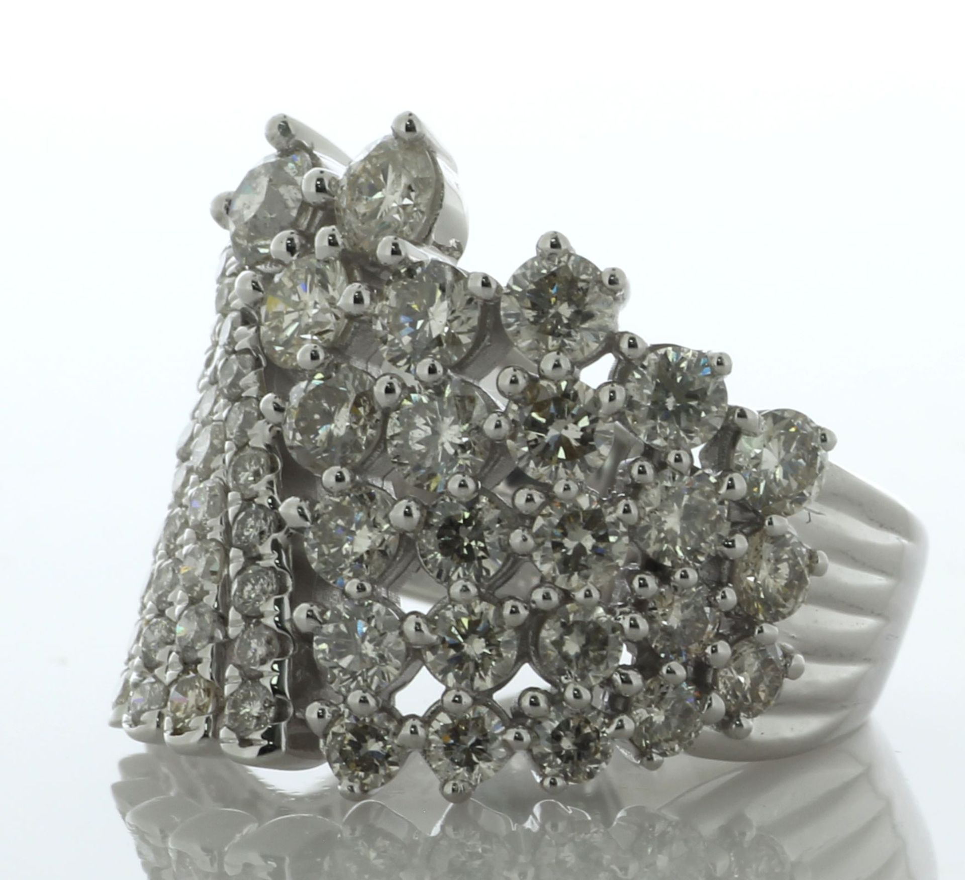 14ct White Gold Cocktail Diamond Ring 3.00 Carats - Valued By AGI £8,995.00 - An exquisite design - Image 3 of 7