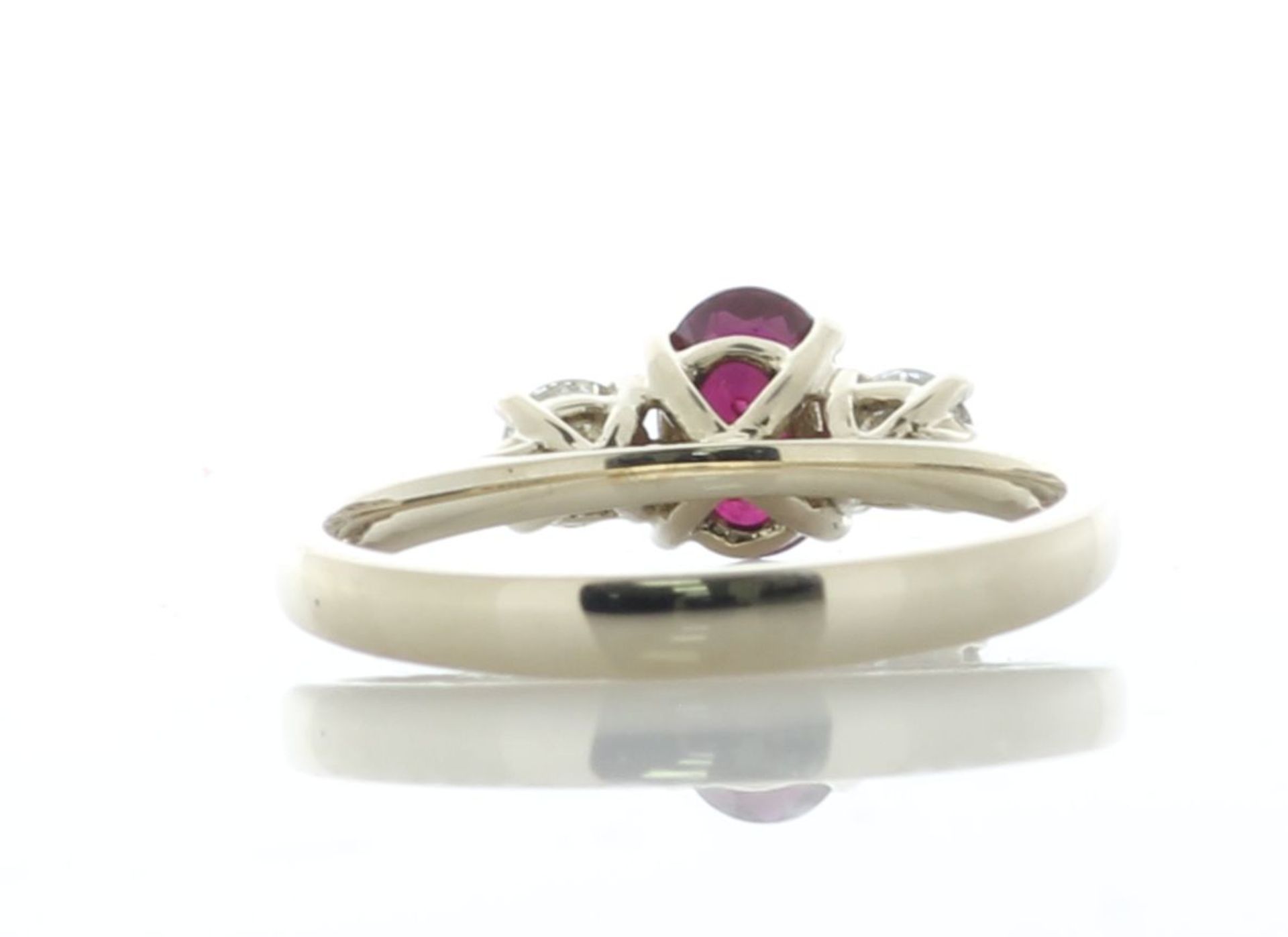 18ct Yellow Gold Three Stone Oval Cut Diamond And Ruby Ring (R0.51) 0.26 Carats - Valued By IDI £2, - Image 4 of 6