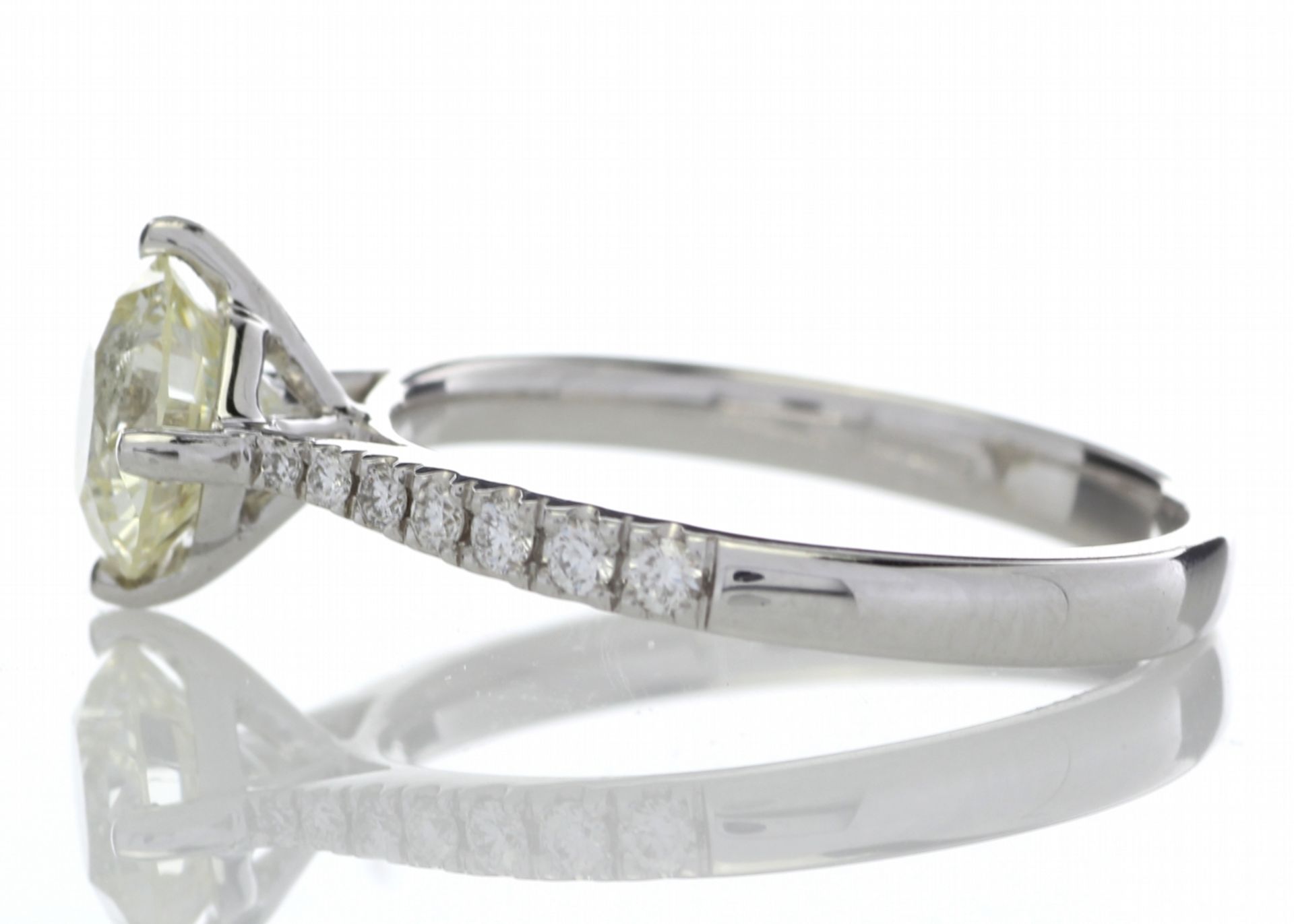 18ct White Gold Solitaire Diamond Ring With Stone Set Shoulders (1.15) 1.30 Carats - Valued By - Image 3 of 5
