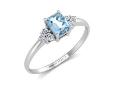 9ct White Gold Fancy Cluster Diamond Blue Topaz Ring (BT0.61) 0.06 Carats - Valued By GIE £1,455.