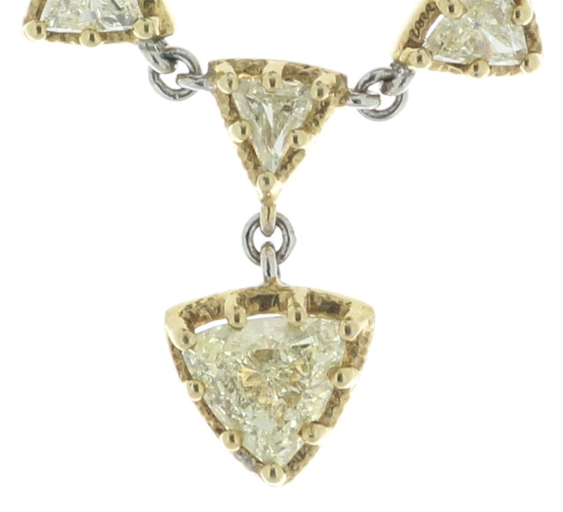 18ct White Gold Diamond Necklet 2.64 Carats - Valued By AGI £14,950.00 - A stunning 'bunting' - Image 2 of 4