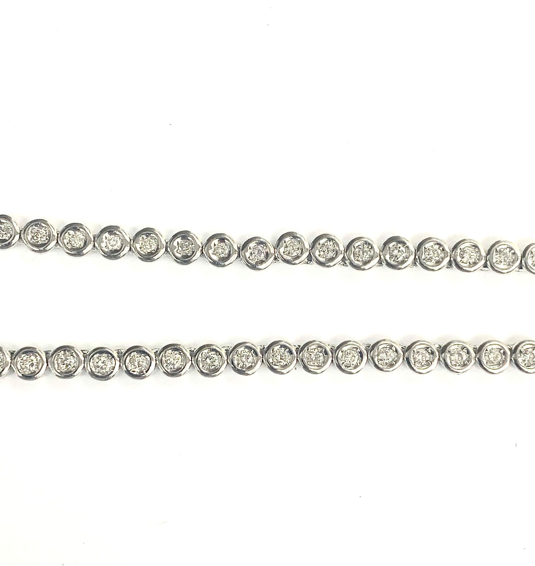 Platinum Tennis Diamond Collarate 2.00 Carats - Valued By IDI £22,750.00 - One hundred and three