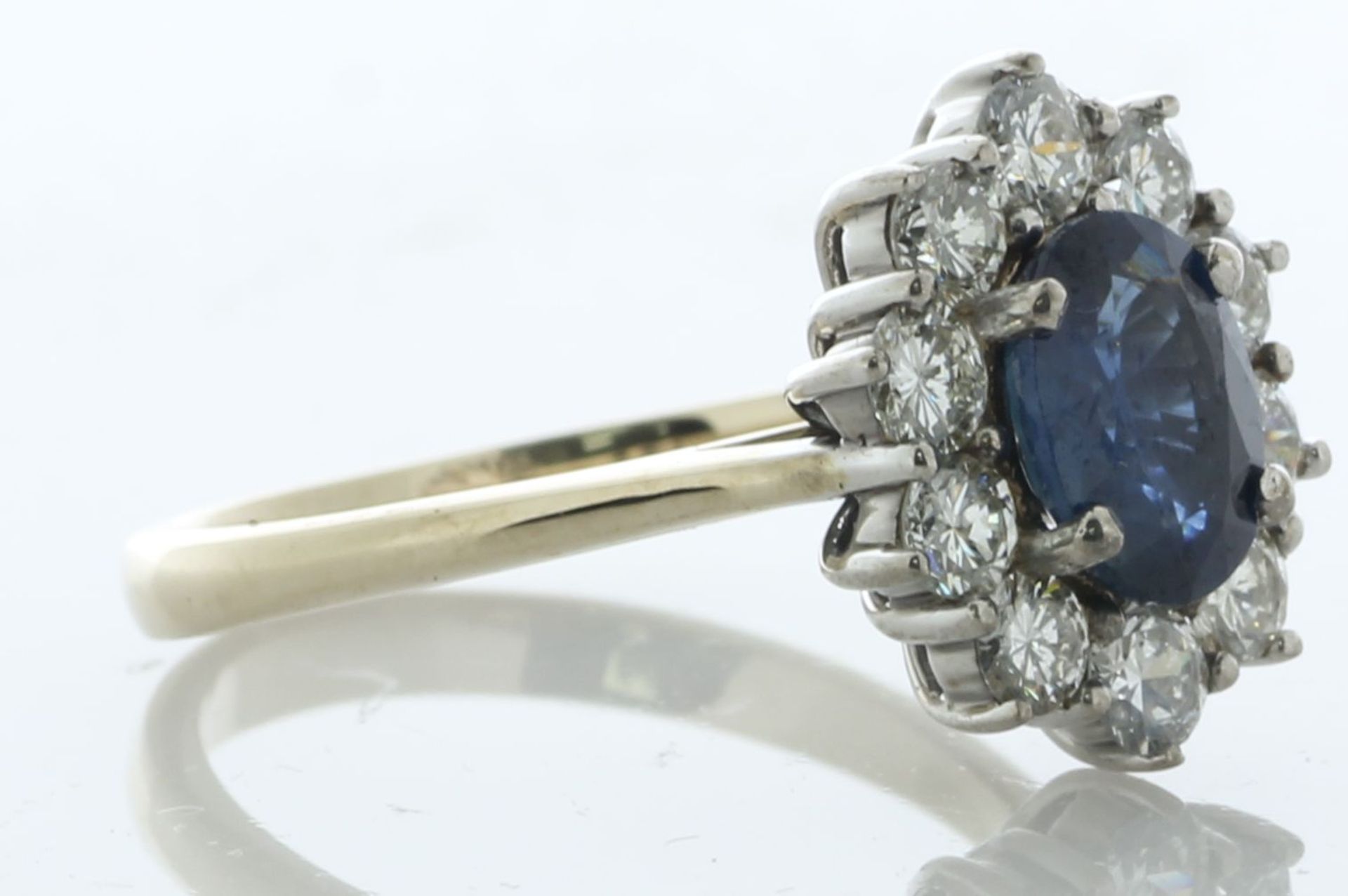 18ct Yellow Gold Oval Cluster Diamond And Sapphire Ring (S1.53) 1.00 Carats - Valued By IDI £11, - Image 2 of 5