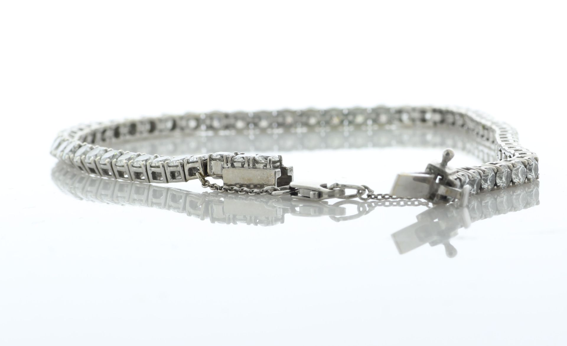 18ct White Gold Tennis Diamond Bracelet 6.15 Carats - Valued By AGI £18,215.00 - Multiple round - Image 3 of 6