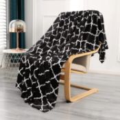 RRP £21.67 Moosfor Flannel Fleece 152x203cm Throw Blanket Warm