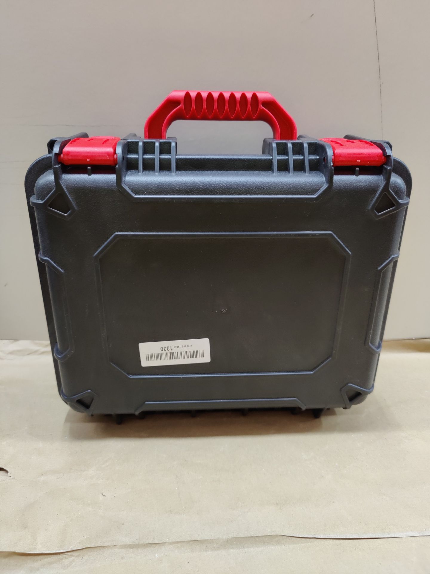 RRP £45.65 3D Laser Level Self-Leveling with 12 Lines - Image 2 of 2