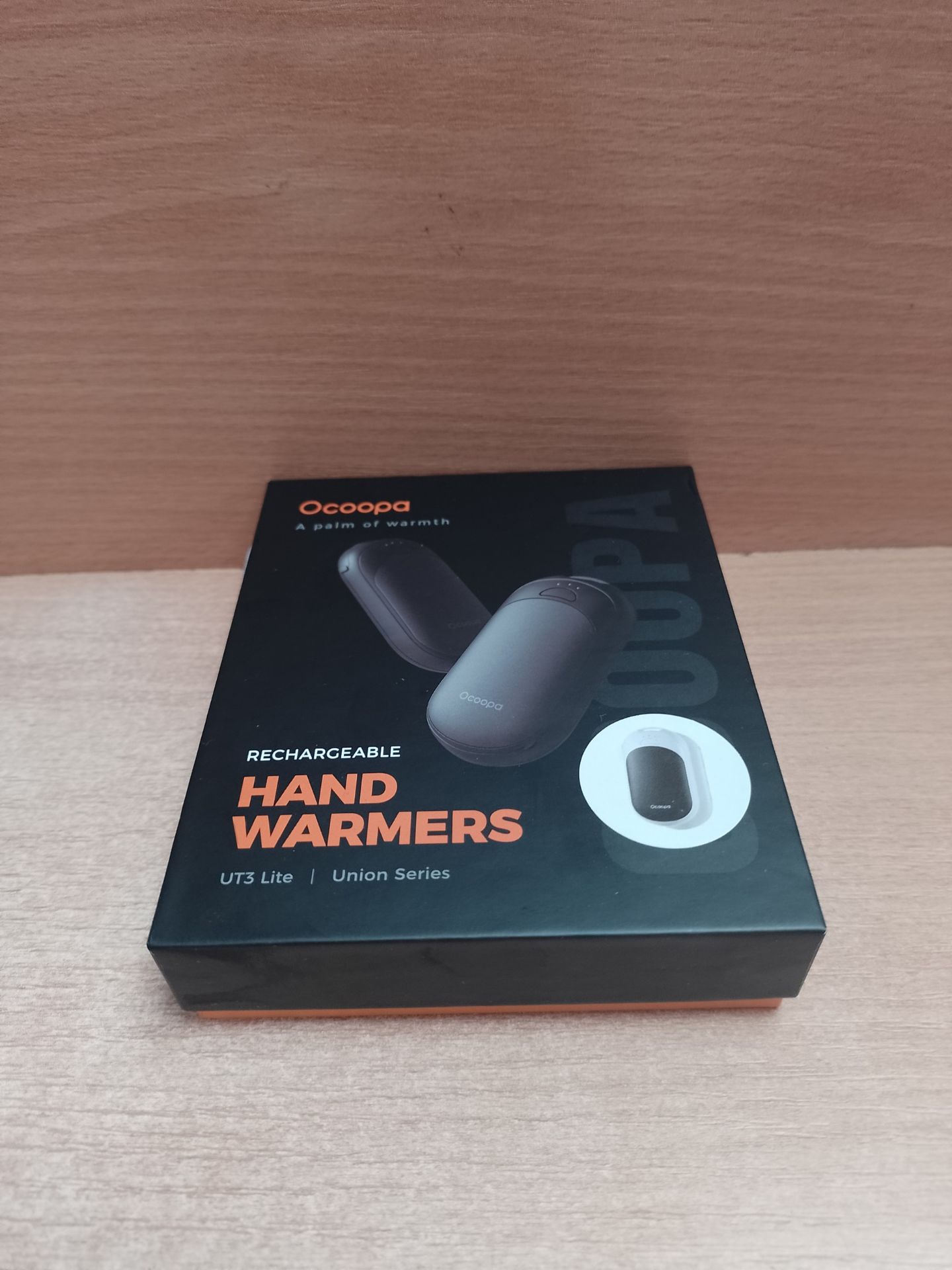 RRP £26.19 OCOOPA Magnetic Rechargeable Hand Warmers 2 Pack - Image 2 of 2