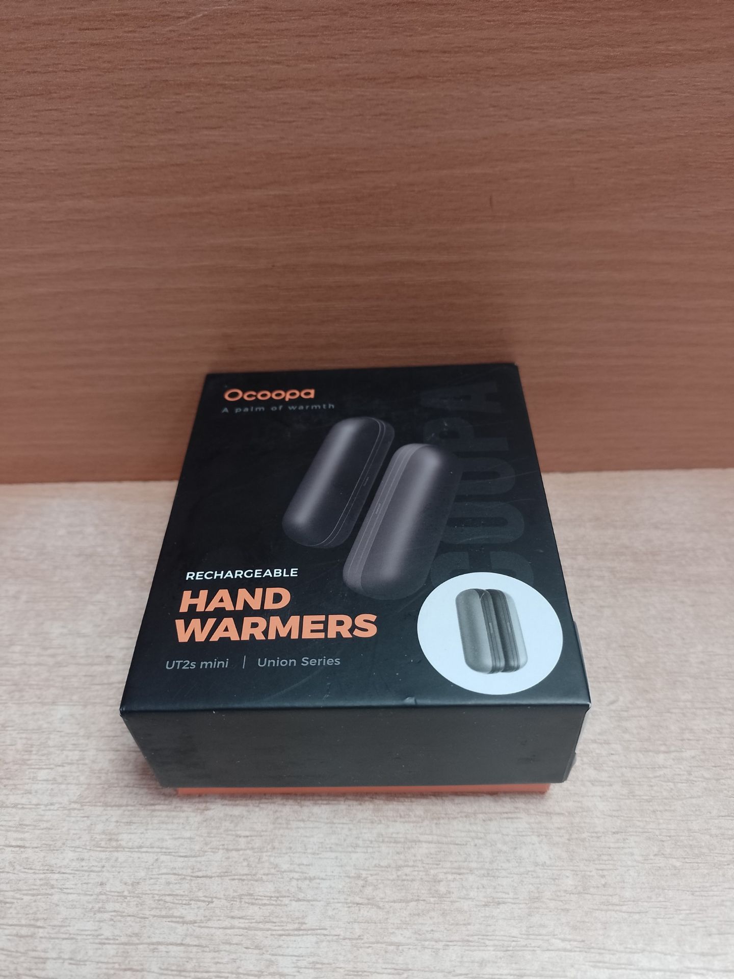 RRP £27.69 OCOOPA Hand Warmers Rechargeable 2 Pack - Image 2 of 2