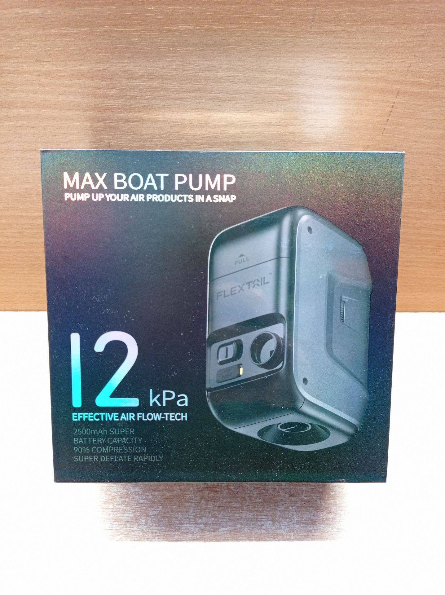 RRP £72.94 FLEXTAILGEAR Portable MAX Boat Pump Rechargeable Electric - Image 2 of 2