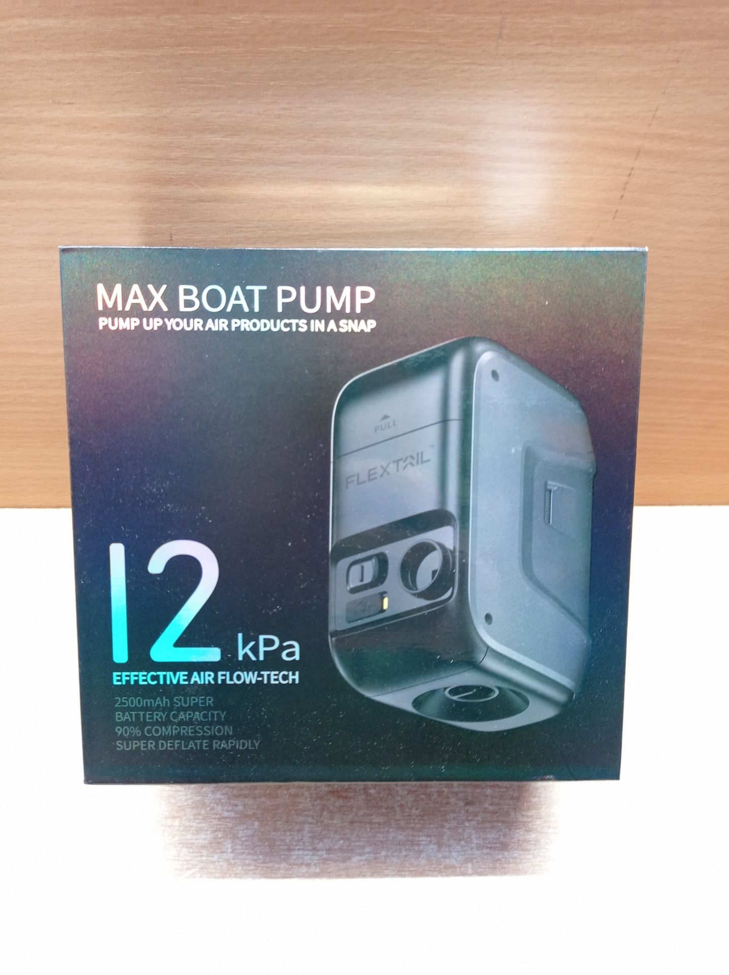 RRP £72.94 FLEXTAILGEAR Portable MAX Boat Pump Rechargeable Electric - Image 2 of 2