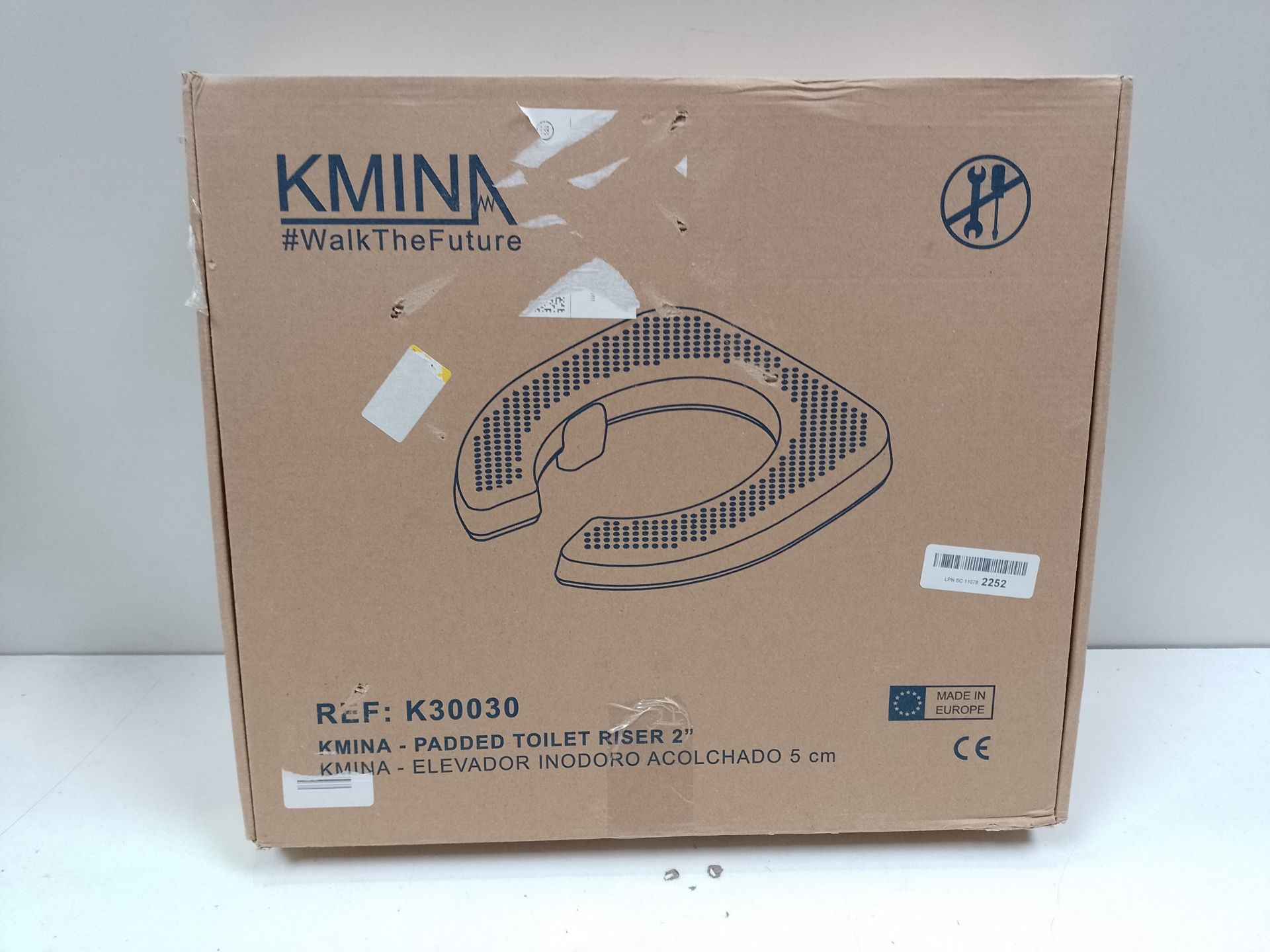 RRP £39.95 KMINA - Soft Raised Toilet Seat 2 Inches - Image 2 of 2