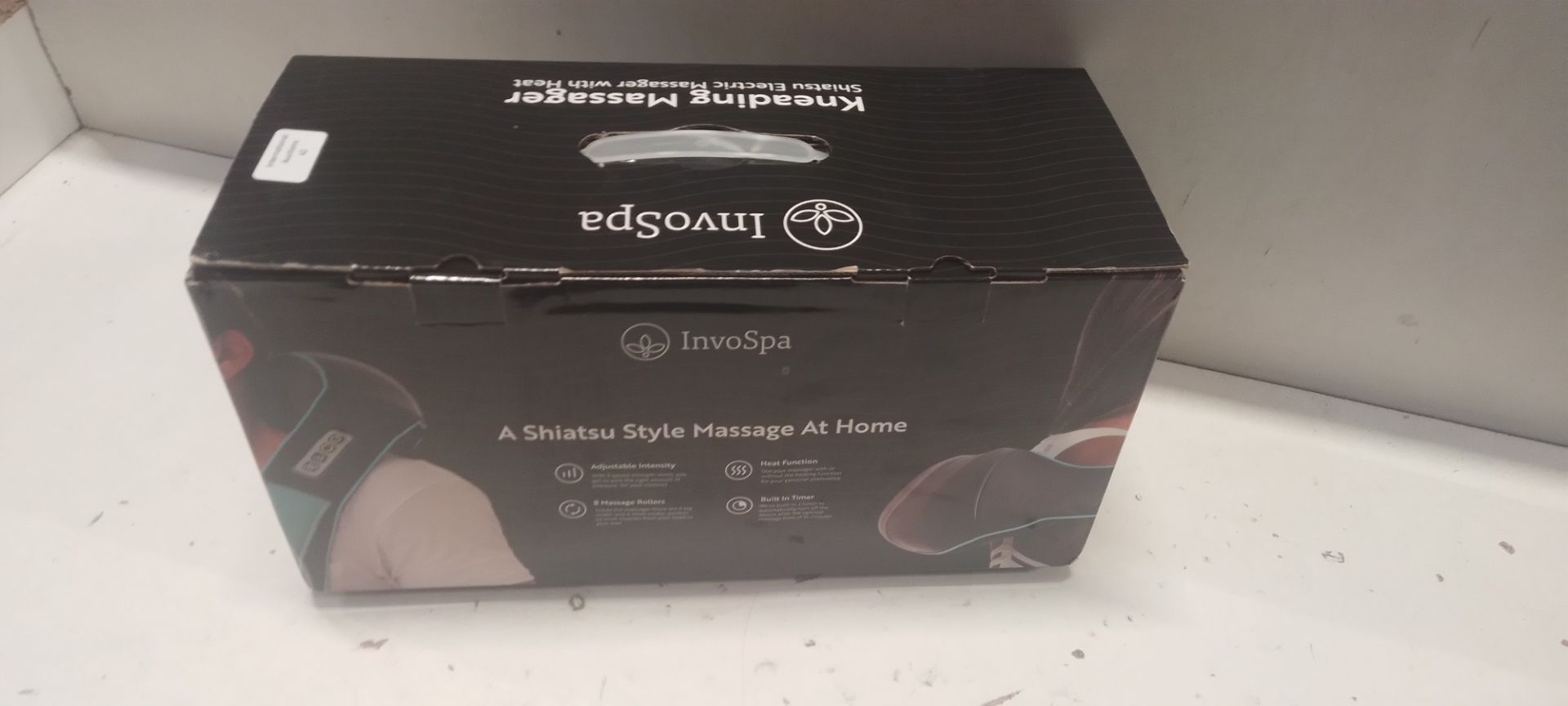 RRP £57.05 InvoSpa Shiatsu Back Shoulder and Neck Massager with Heat - Image 2 of 2