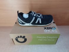 RRP £102.63 Xero Shoes Men's Prio, Black/White, 9.5 (UK)