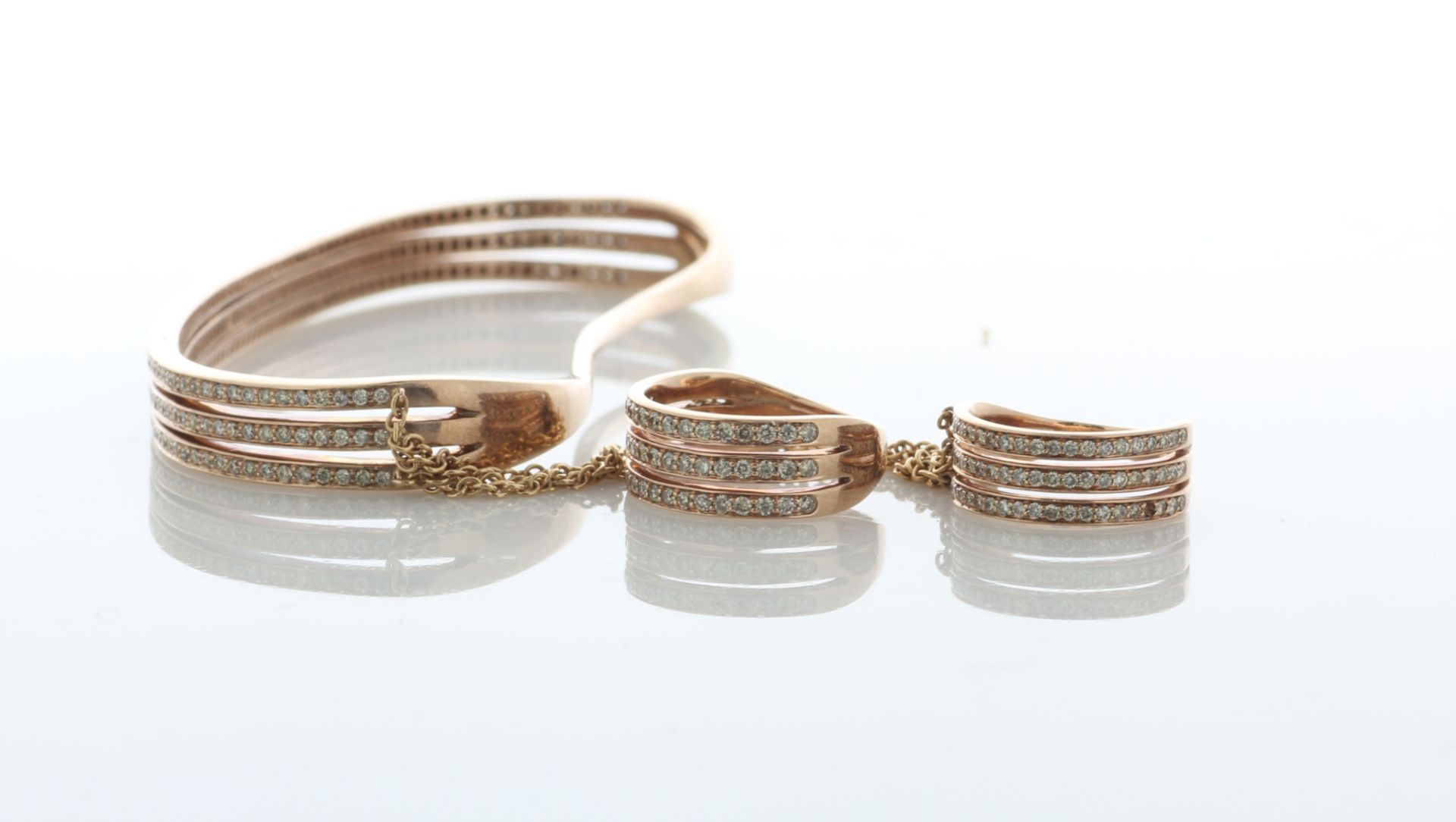 18ct Rose Gold Diamond Hand Bracelet And Rings By Gaydamak 3.54 - Valued By AGI £12,500.00 - 18ct - Image 4 of 5