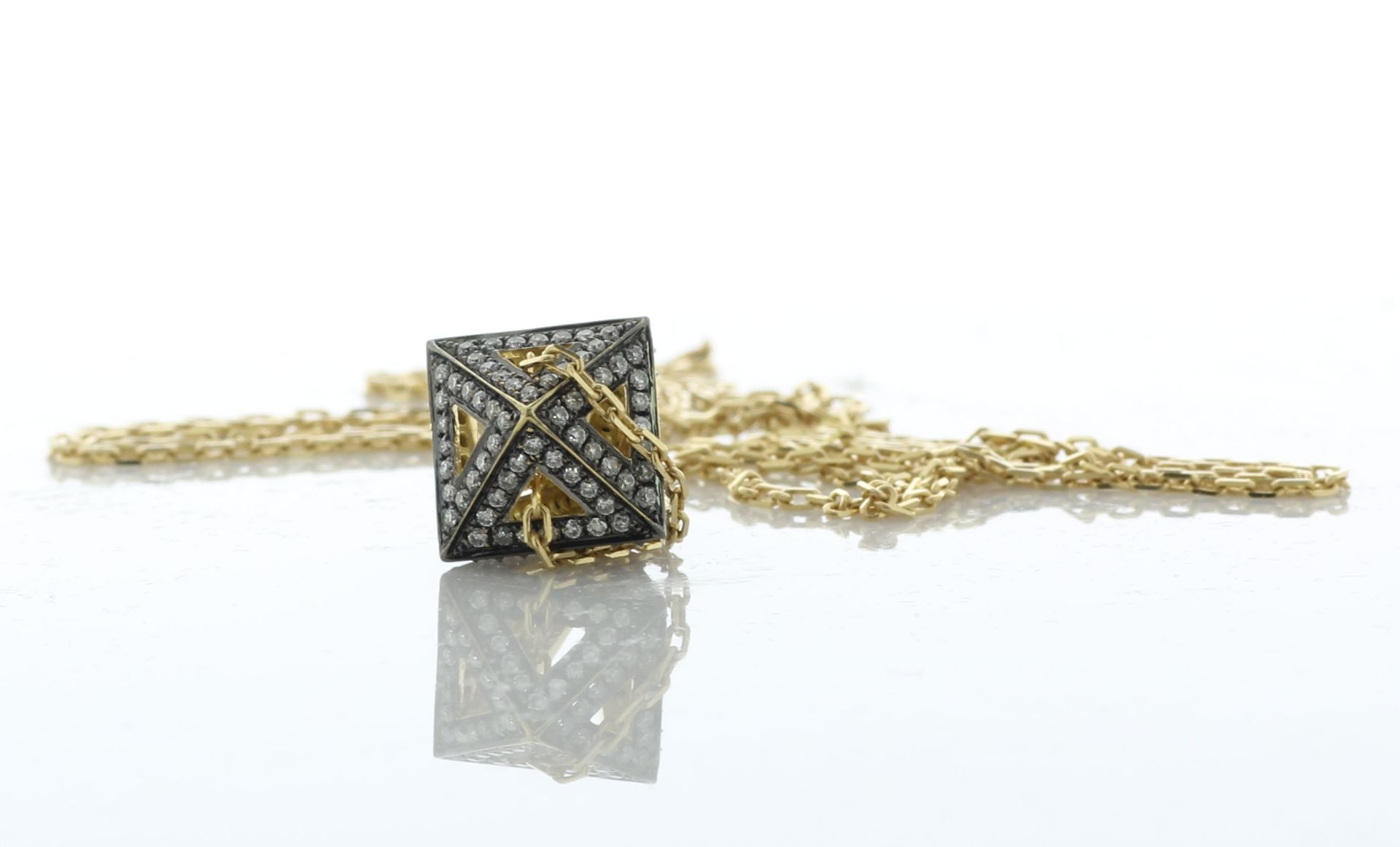 18ct Yellow Gold Noor Diamond Lantern Pendant and Chain 1.75 Carats - Valued By AGI £6,995.00 - This - Image 4 of 5