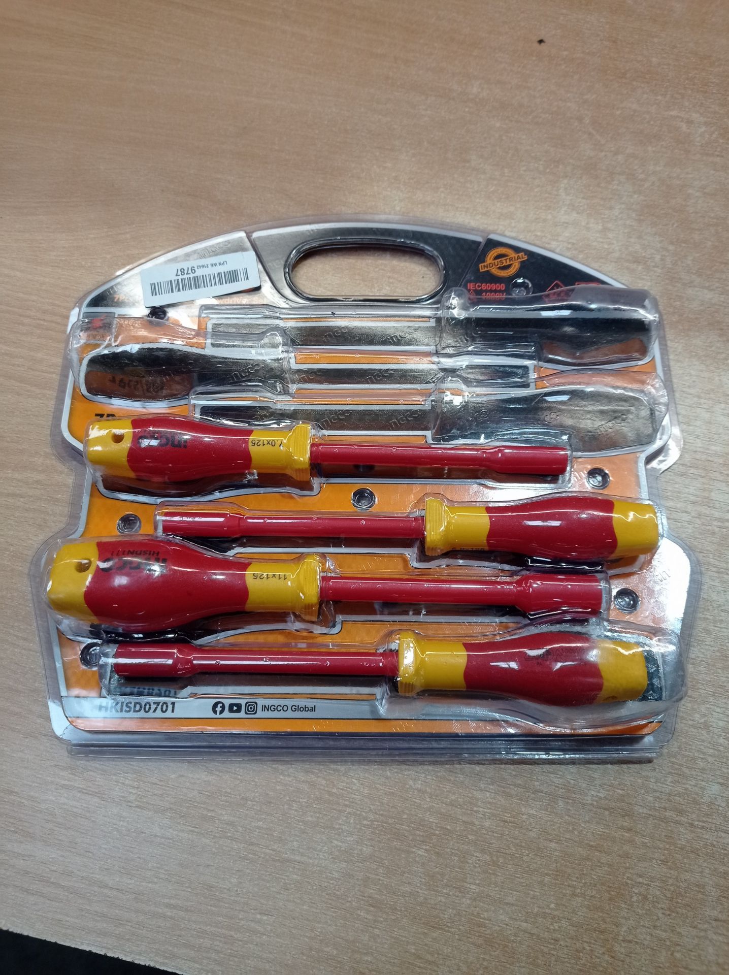 RRP £31.25 INGCO 7Pcs Insulated Nut Screwdriver Set VDE Insulated - Image 2 of 2
