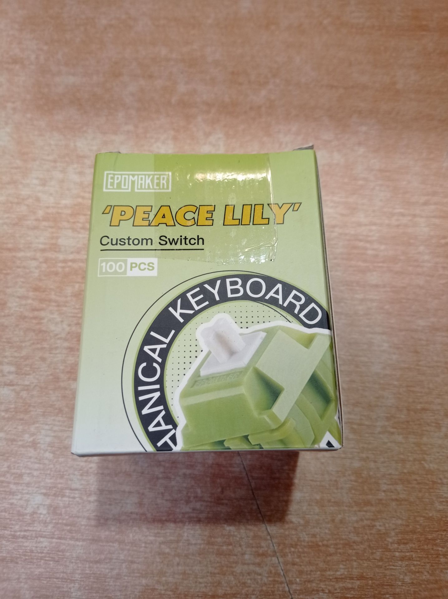 RRP £28.52 EPOMAKER Peac Lily Keyboard Switches - Image 2 of 2