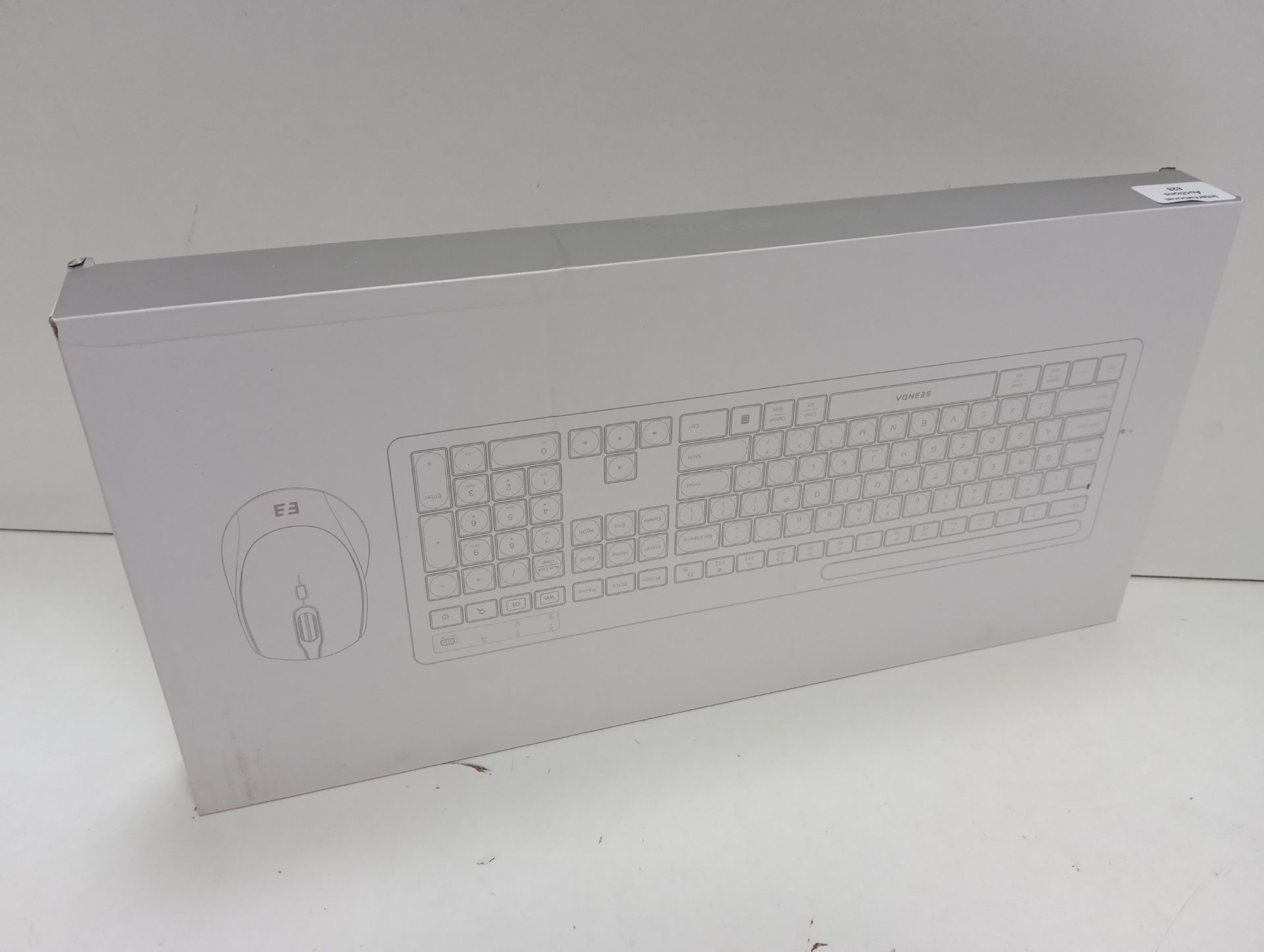 RRP £29.67 Wireless Keyboard and Mouse Set - Image 2 of 2