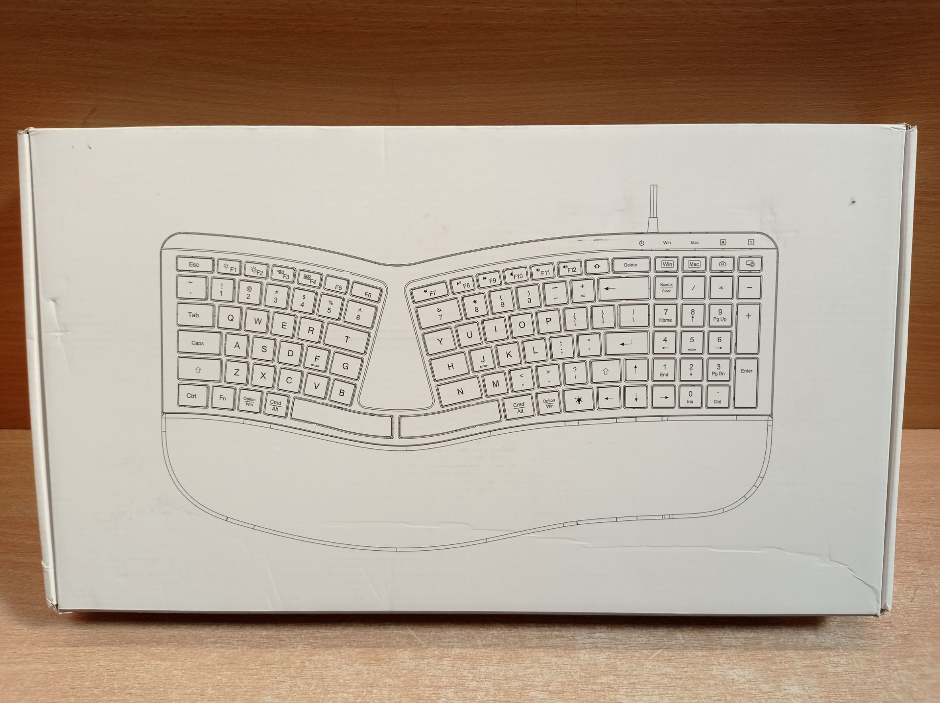RRP £29.67 Seenda Ergonomic Keyboard Wired USB Keyboard Illuminated - Image 2 of 2
