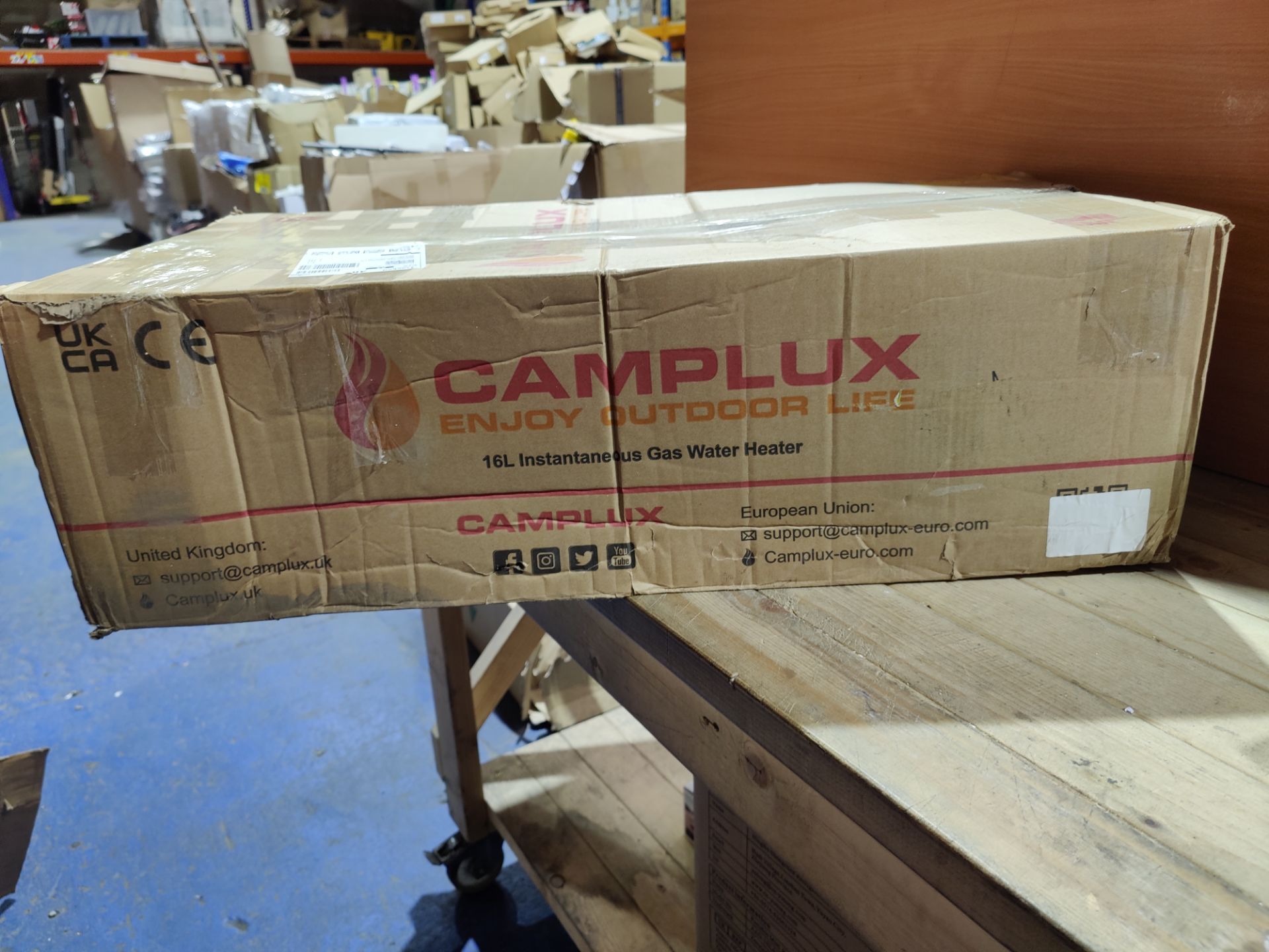 RRP £364.72 Camplux BW422 16L Gas Water Heater - Image 2 of 2