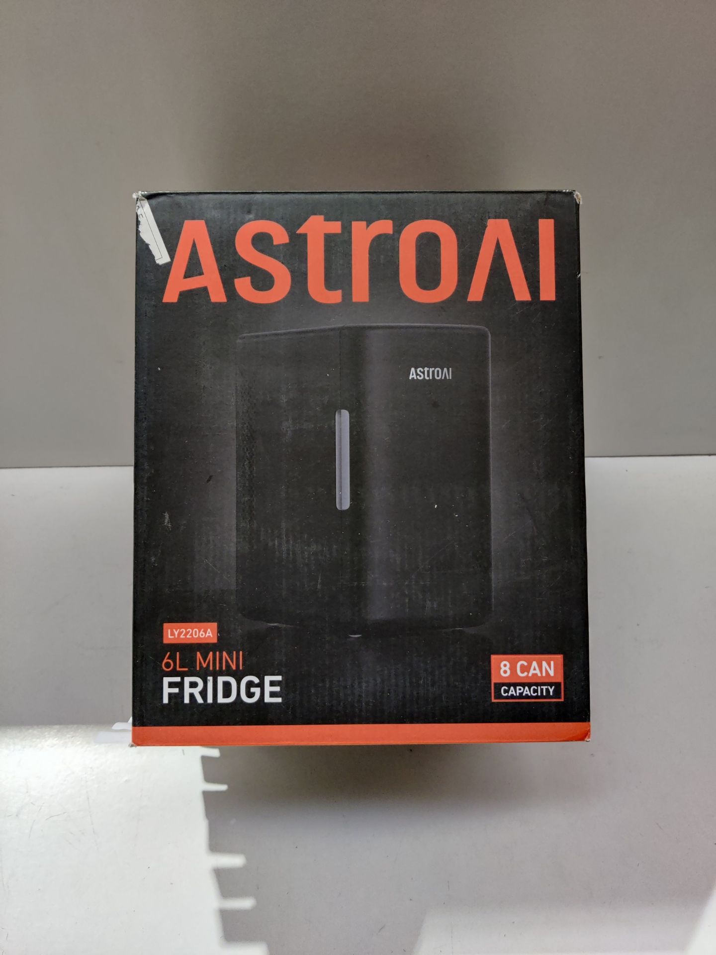 RRP £51.36 AstroAI Mini Fridge 6 Litre / 8 Can | Cooler and Warmer - Image 2 of 2