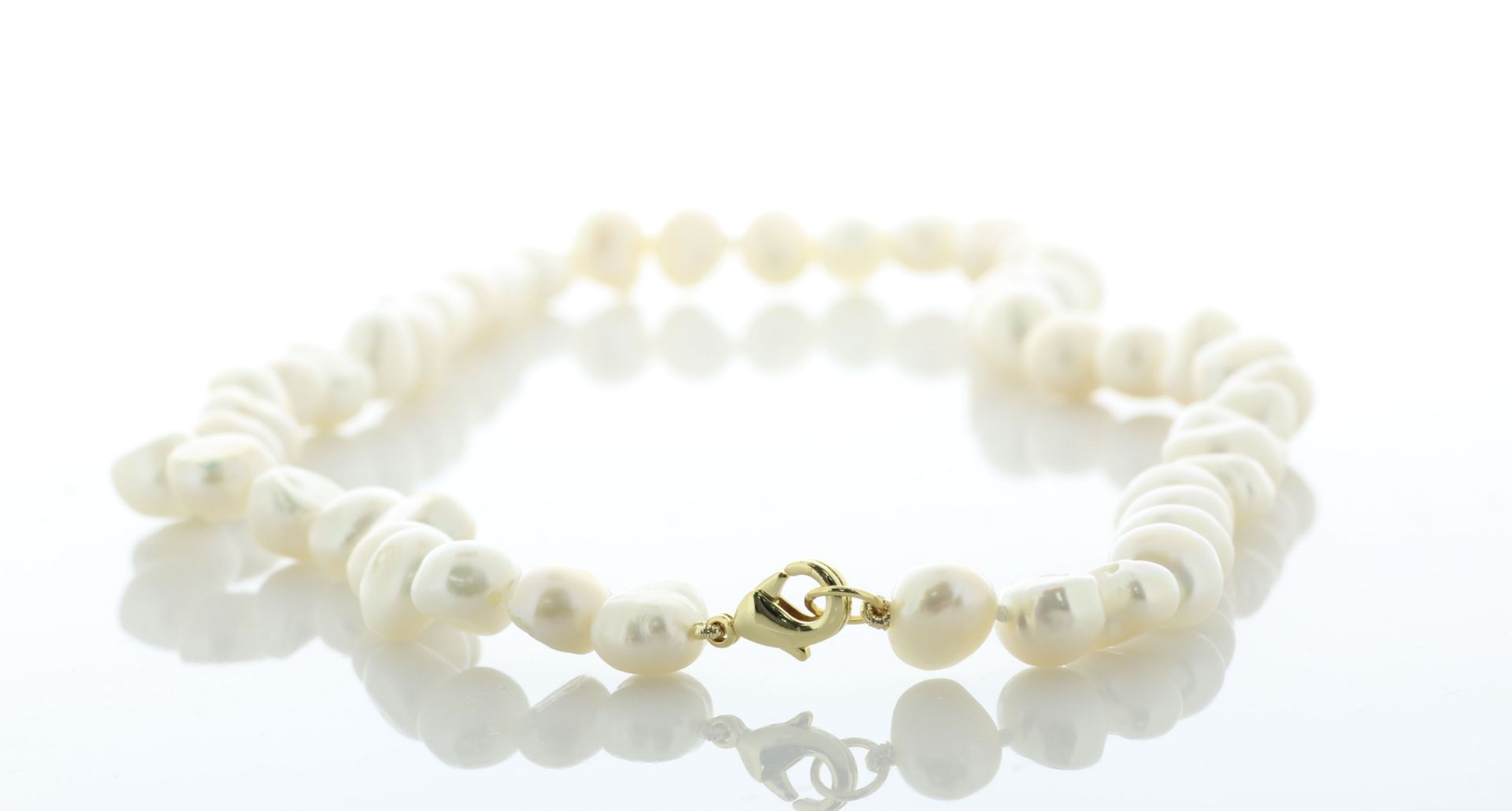 18 Inch Freshwater Cultured 8.0 - 8.5mm Pearl Necklace With Gold Plated Clasp - Valued By AGI £280. - Image 2 of 4