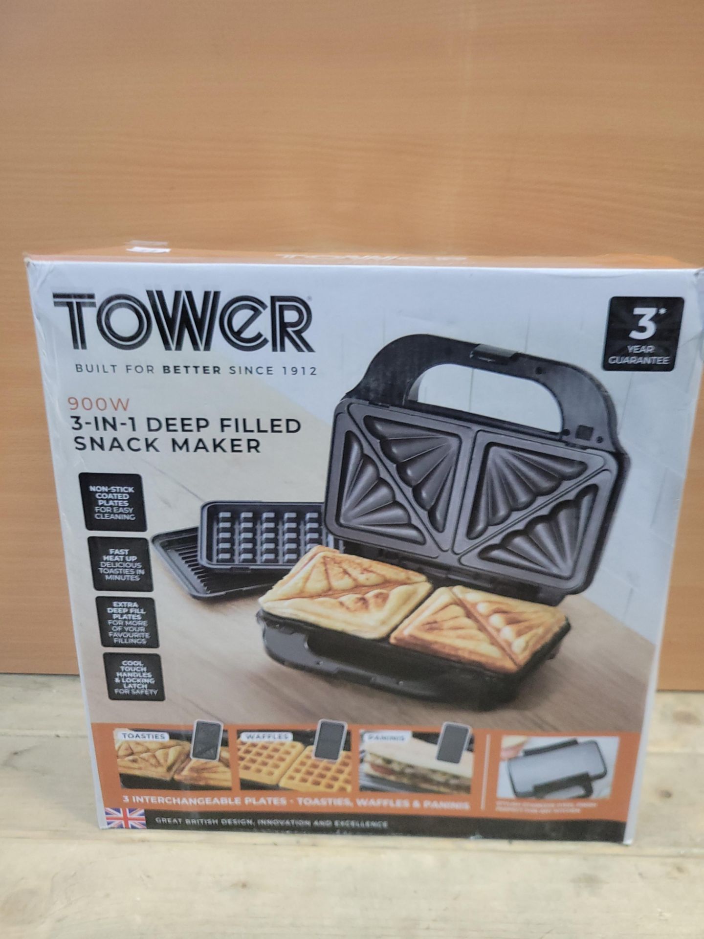 RRP £52.26 Tower T27032 3-in-1 Deep Filled Snack Maker with Non-Stick - Image 2 of 2