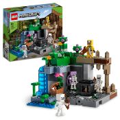 RRP £30.81 LEGO Minecraft The Skeleton Dungeon Set