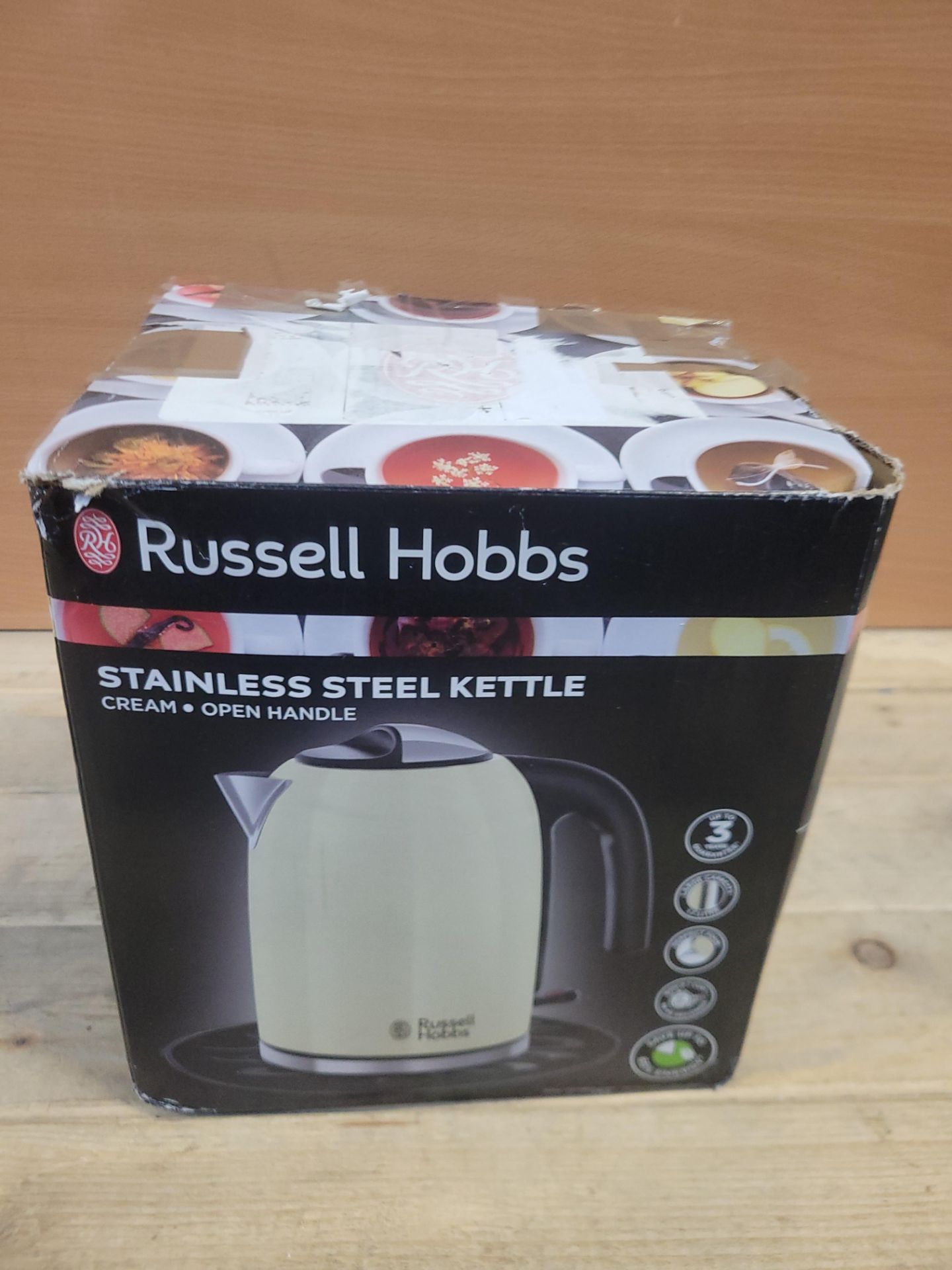 RRP £40.13 Russell Hobbs Cream Stainless Steel 1.7L Cordless Electric - Image 2 of 2