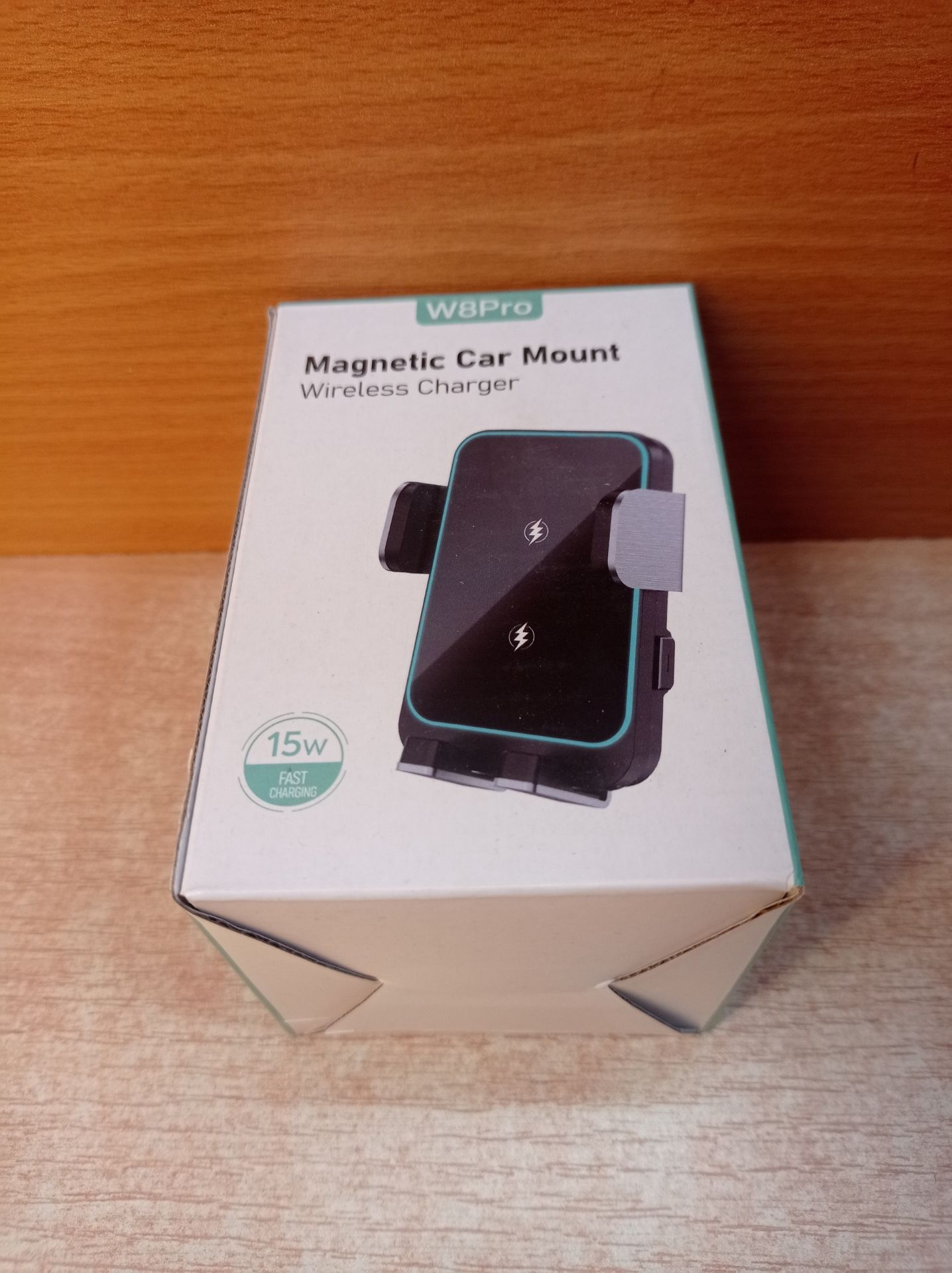 RRP £29.21 GVAVIY 15W Fast Charge Wireless Car Charger - Image 2 of 2