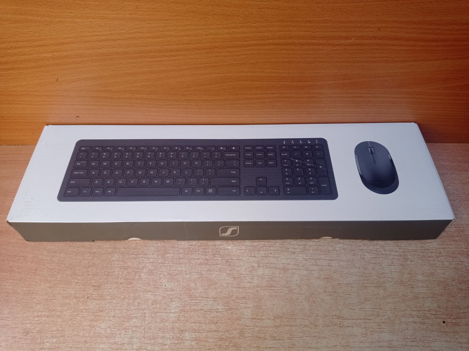 RRP £34.24 Seenda Wireless Keyboard & Mouse Sets - Image 2 of 2