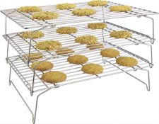 RRP £26.25 3 Tier Wire Rack | Bonus Silicone Spatula and Pastry Brush
